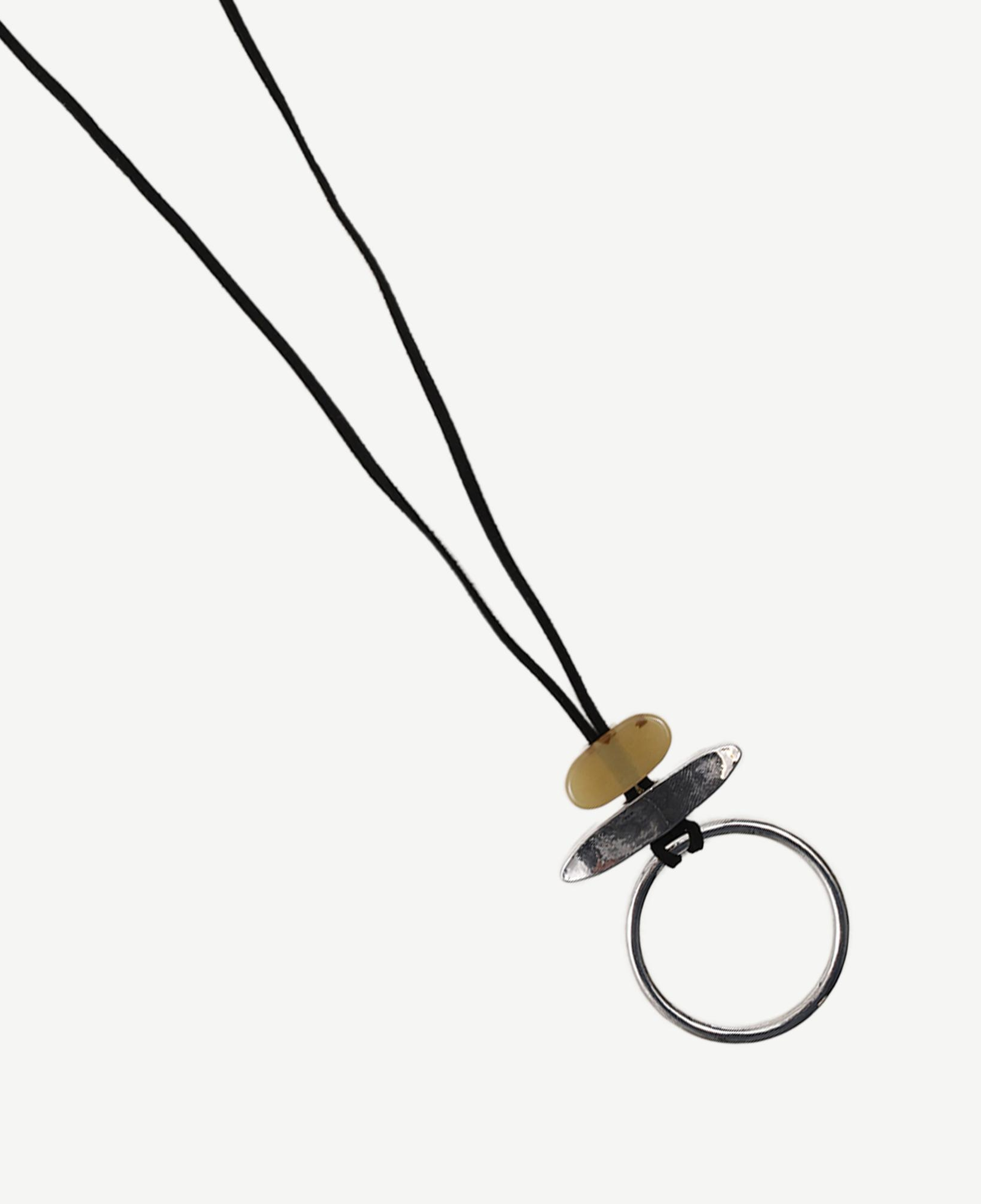 YARGICI Metal Aksesuarlı İp Kolye