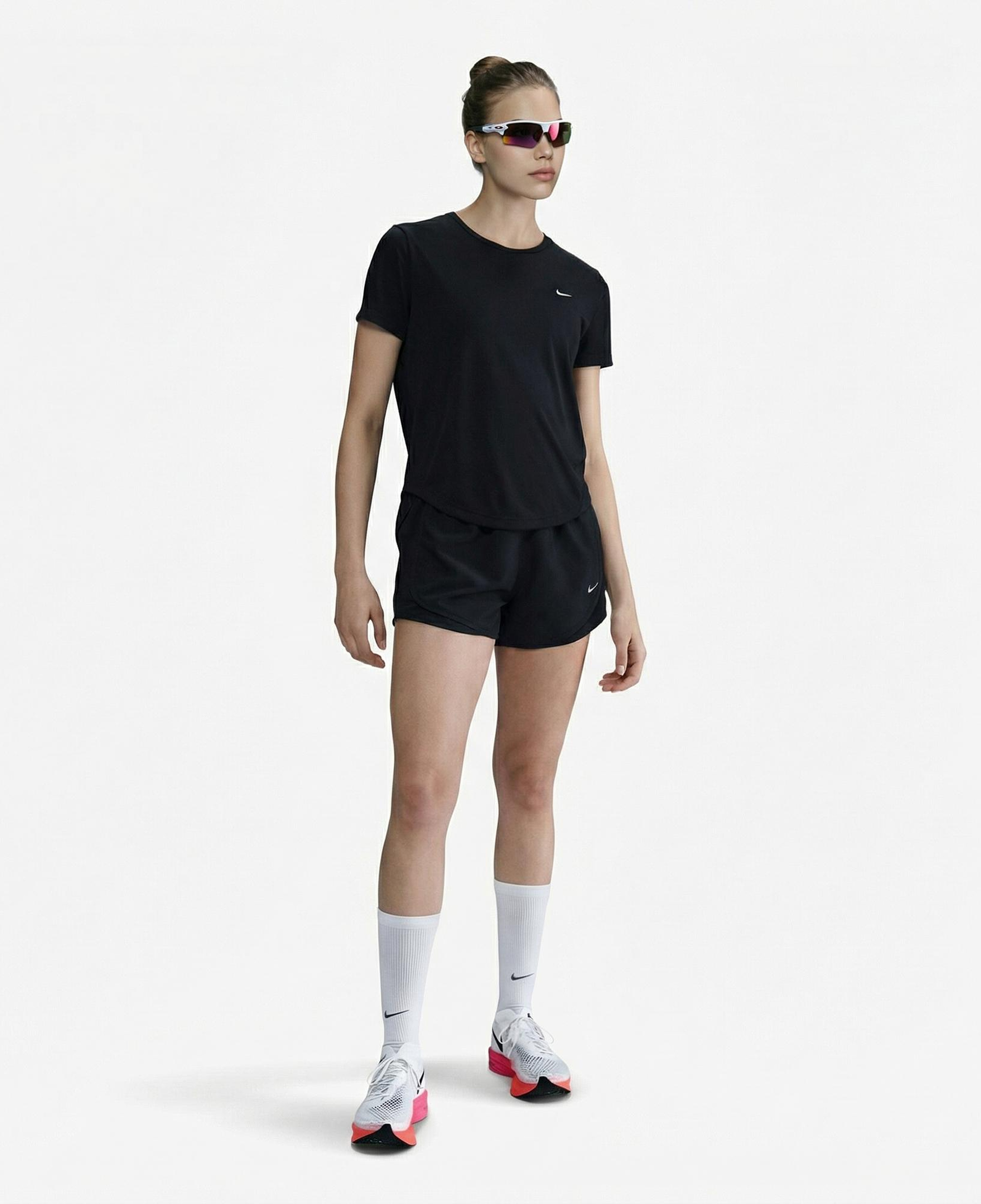 Nike Tempo Dri-Fit Kadın Siyah T-Shirt