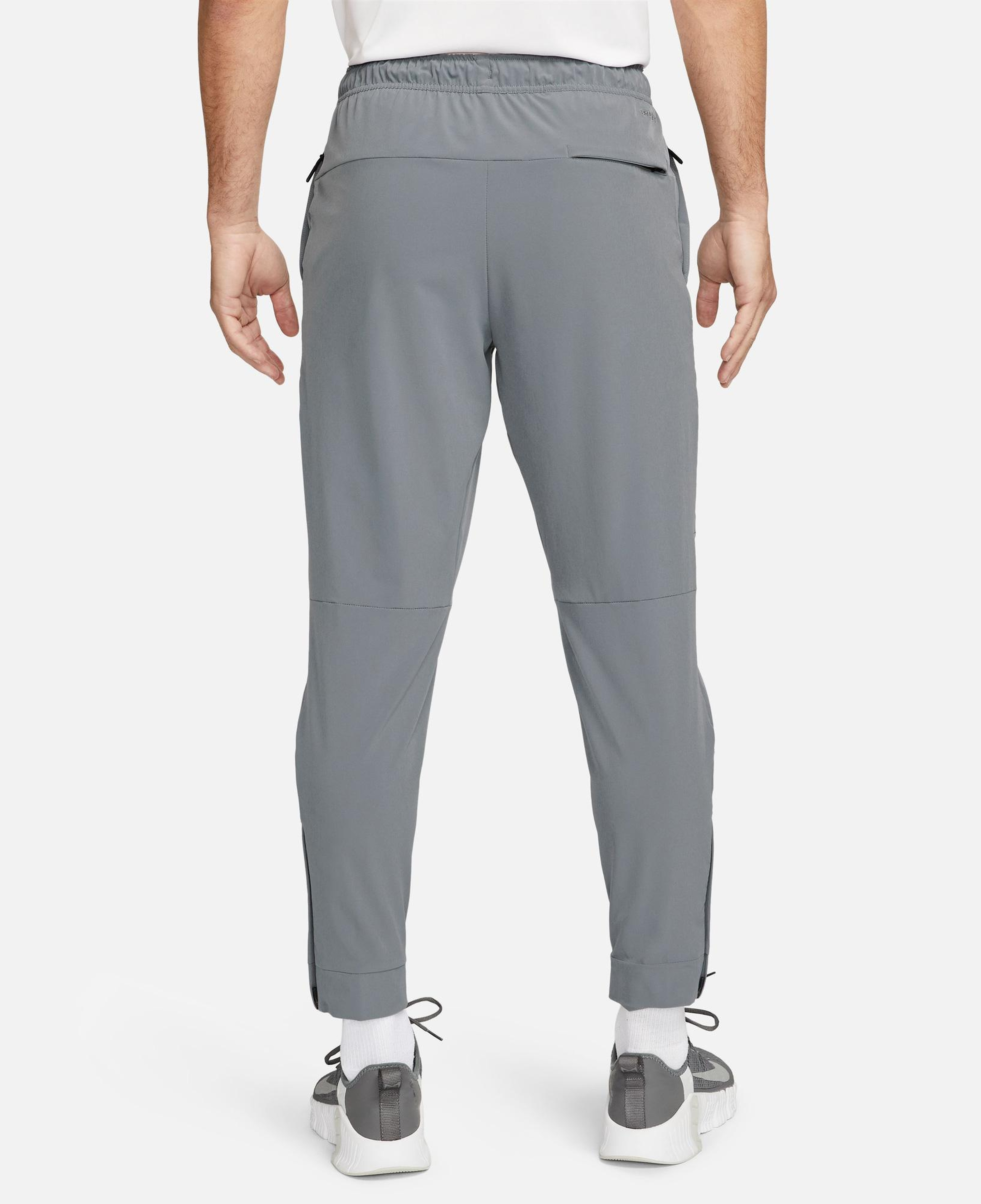 Nike Dri-Fit Unlimited Erkek Gri Eşofman Altı