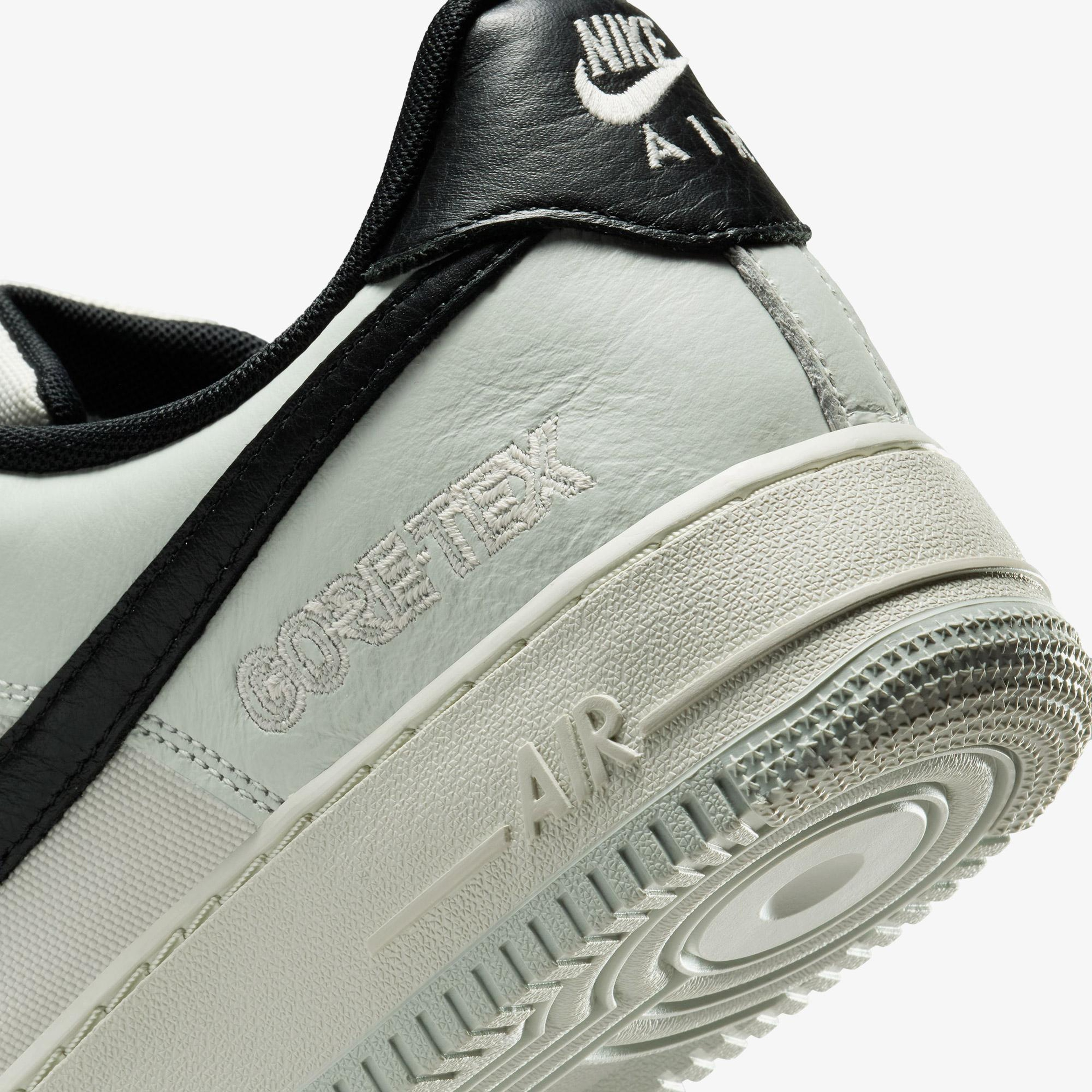 Nike Air Force 1 Gore-Tex Erkek Beyaz Spor Ayakkabı
