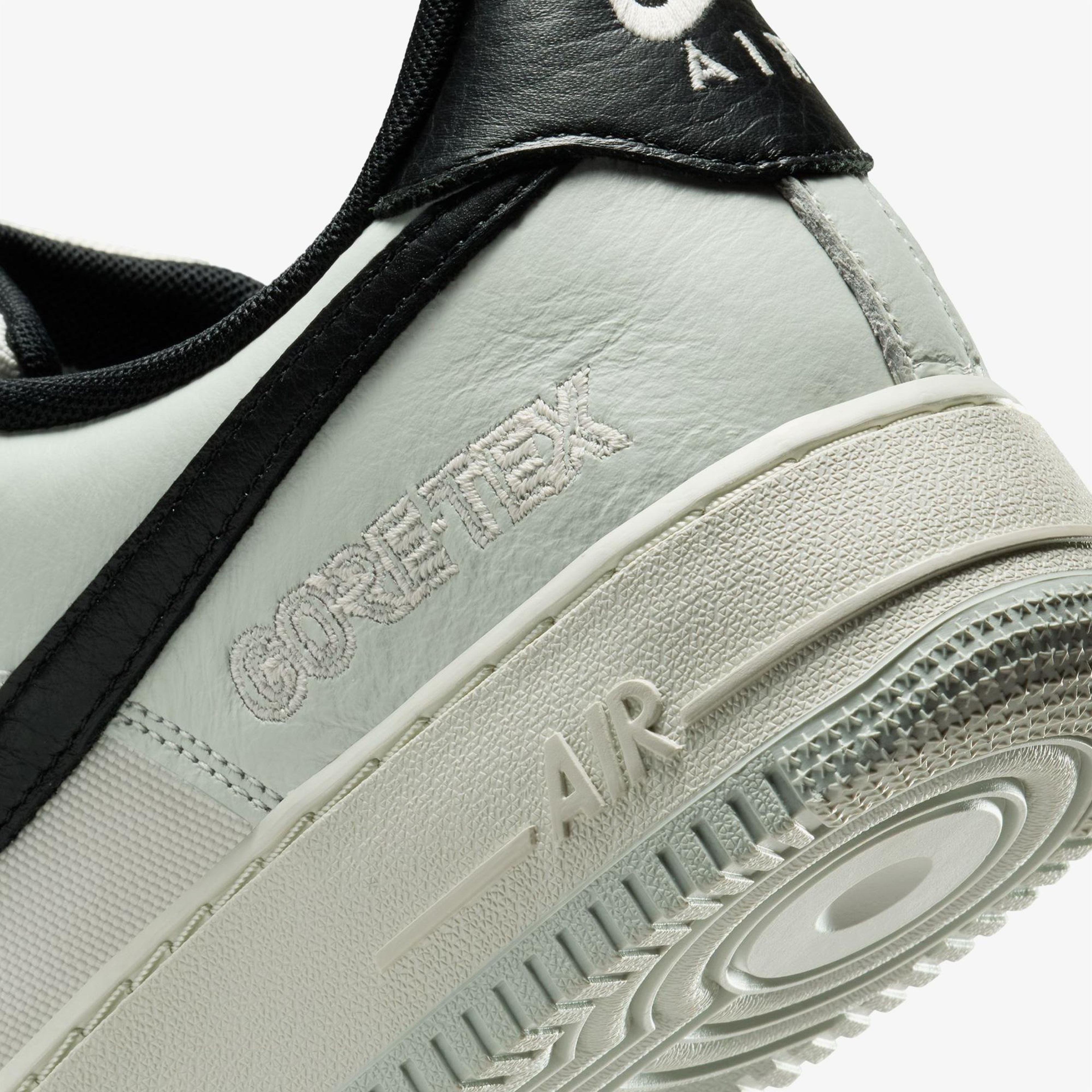 Nike Air Force 1 Gore-Tex Erkek Beyaz Spor Ayakkabı