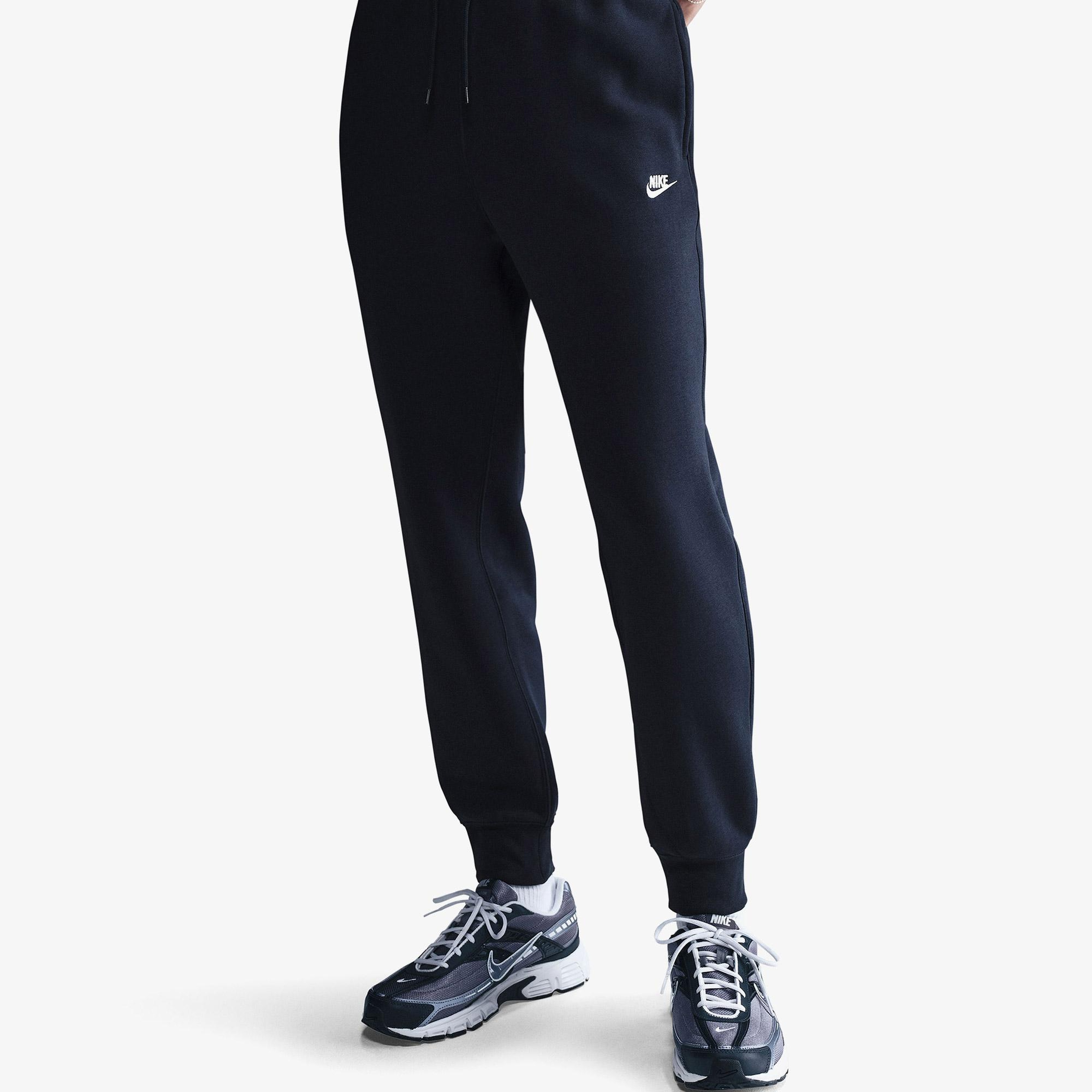 Nike Club Erkek Lacivert Eşofman Altı