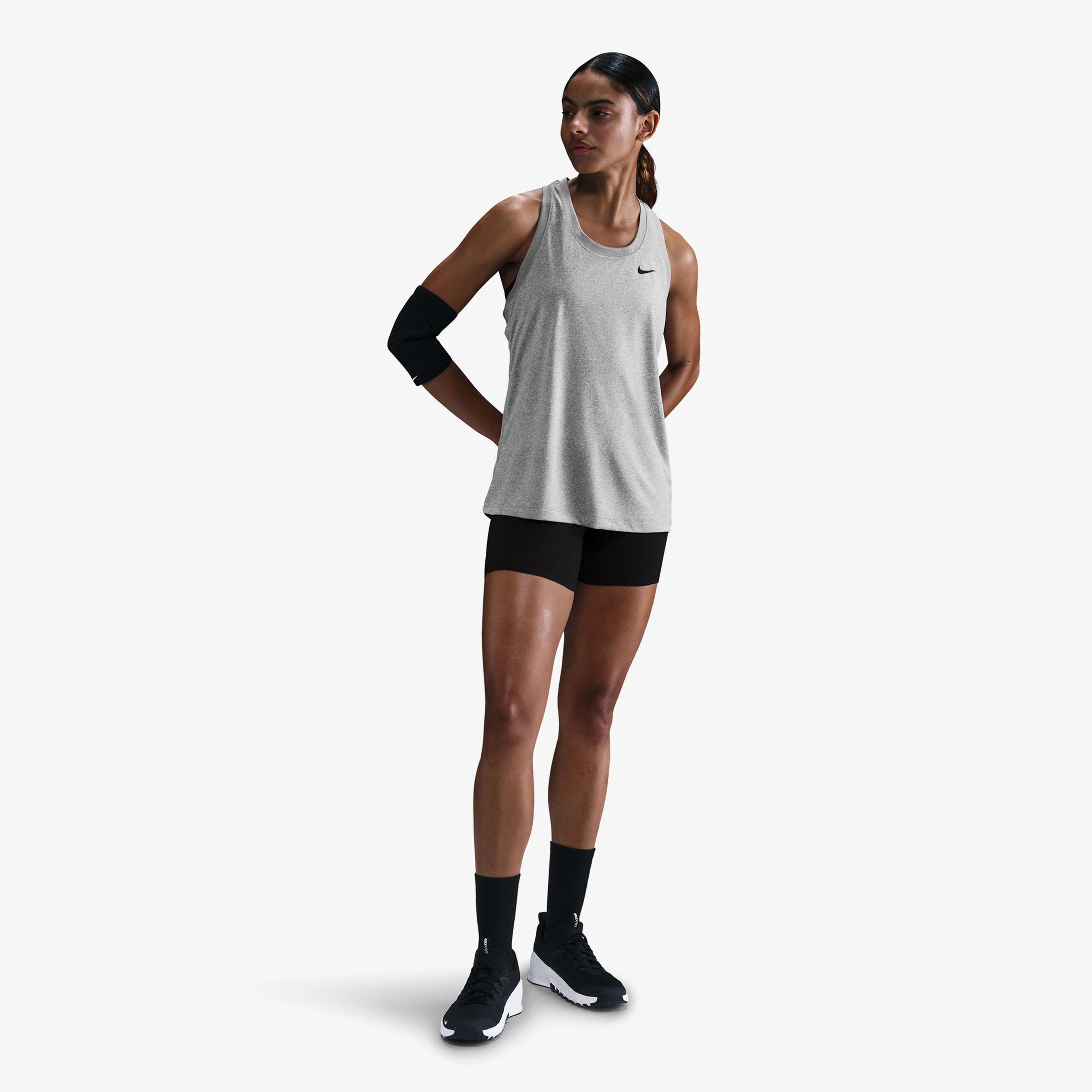 Nike Dri-Fit Kadın Gri Kolsuz T-Shirt