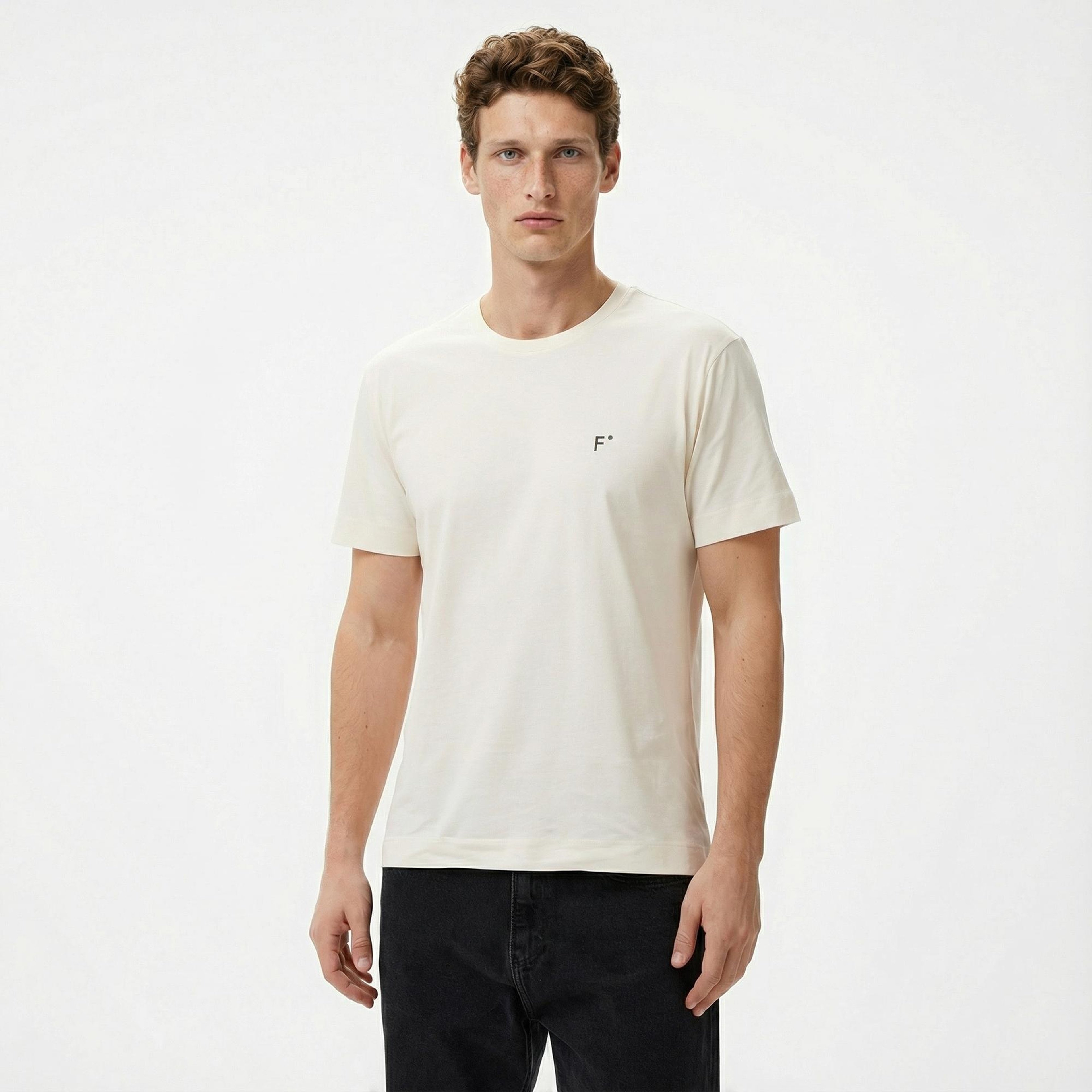 FashFed Unisex Bej T-Shirt