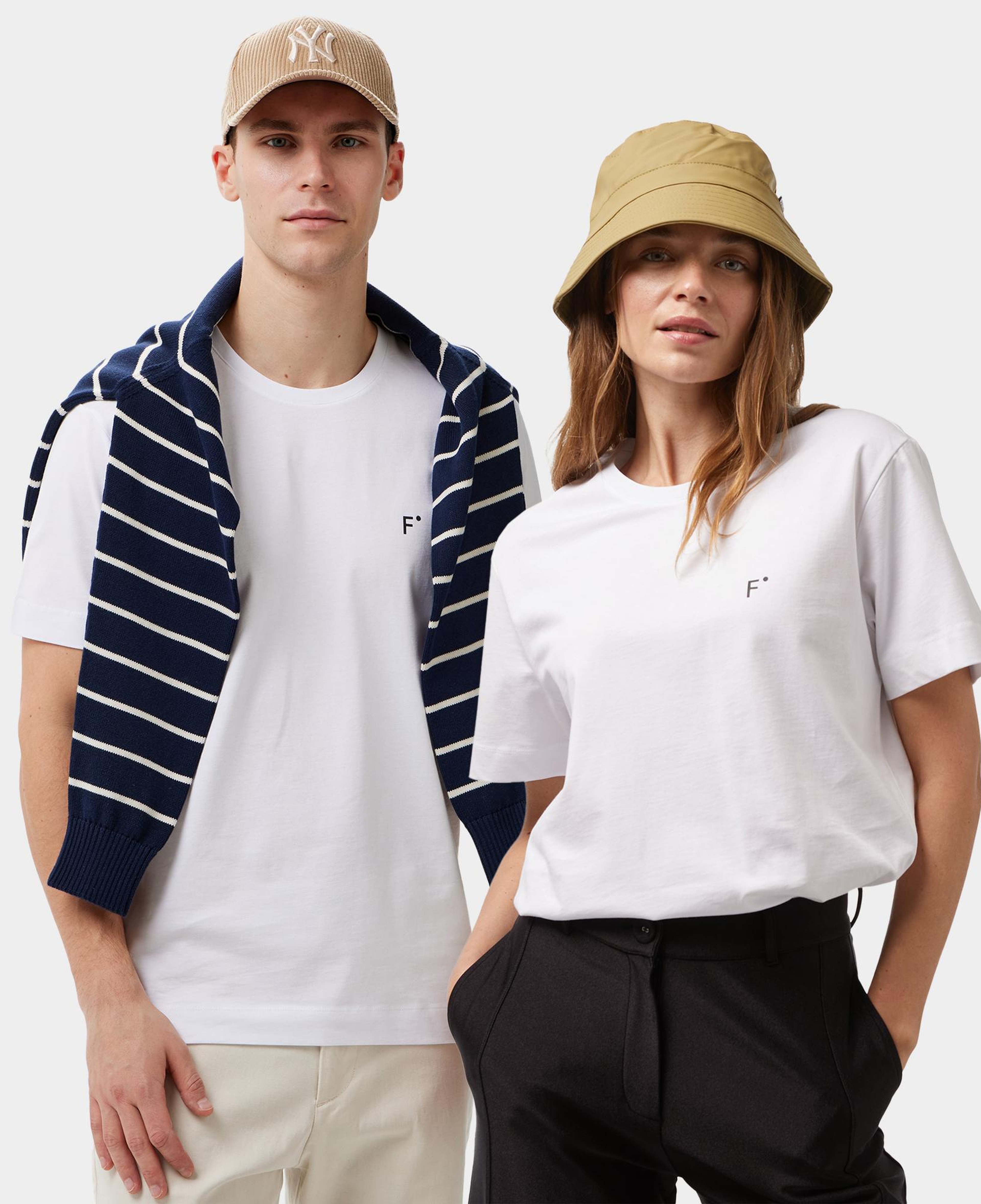 FashFed Unisex Beyaz T-Shirt