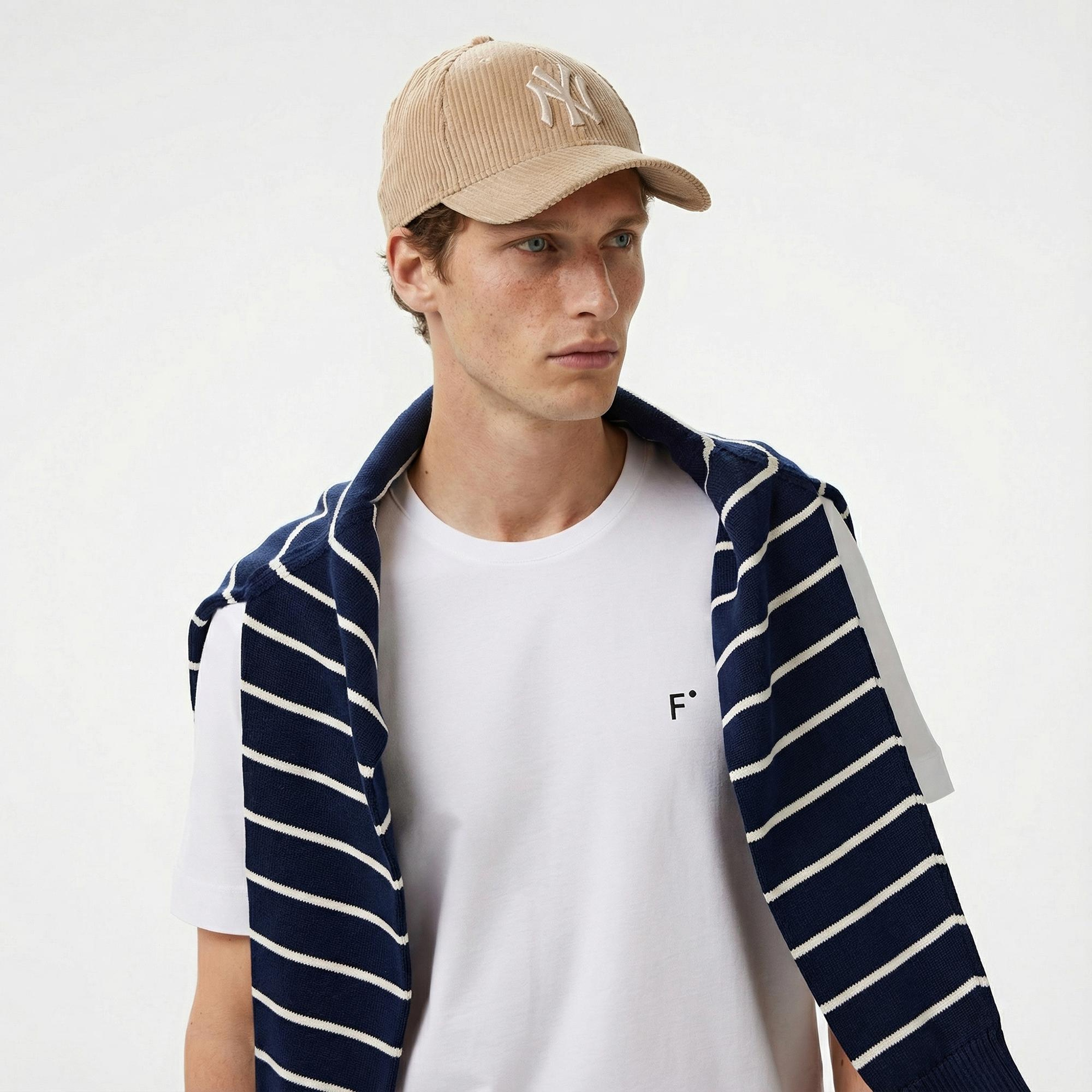 FashFed Unisex Beyaz T-Shirt