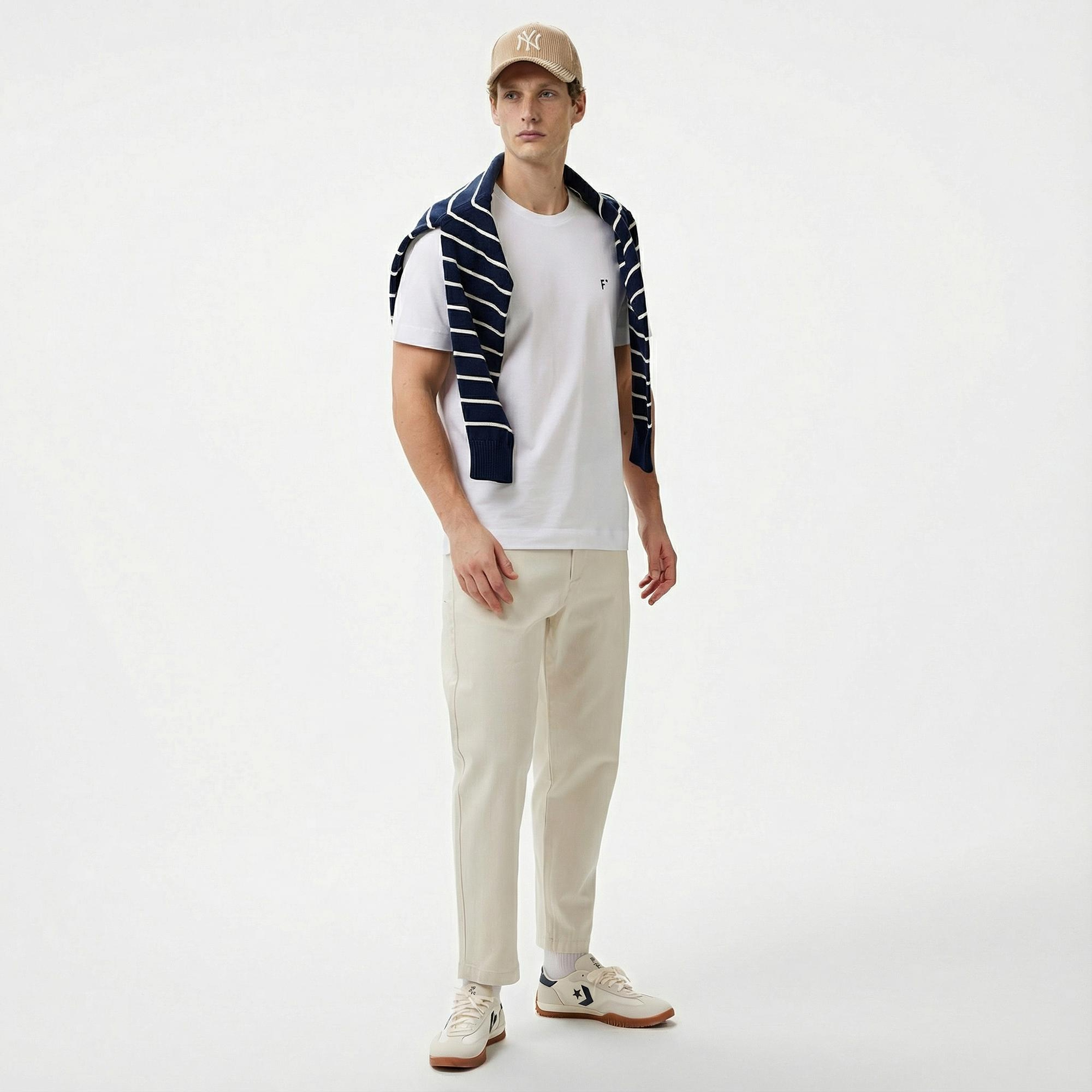 FashFed Unisex Beyaz T-Shirt