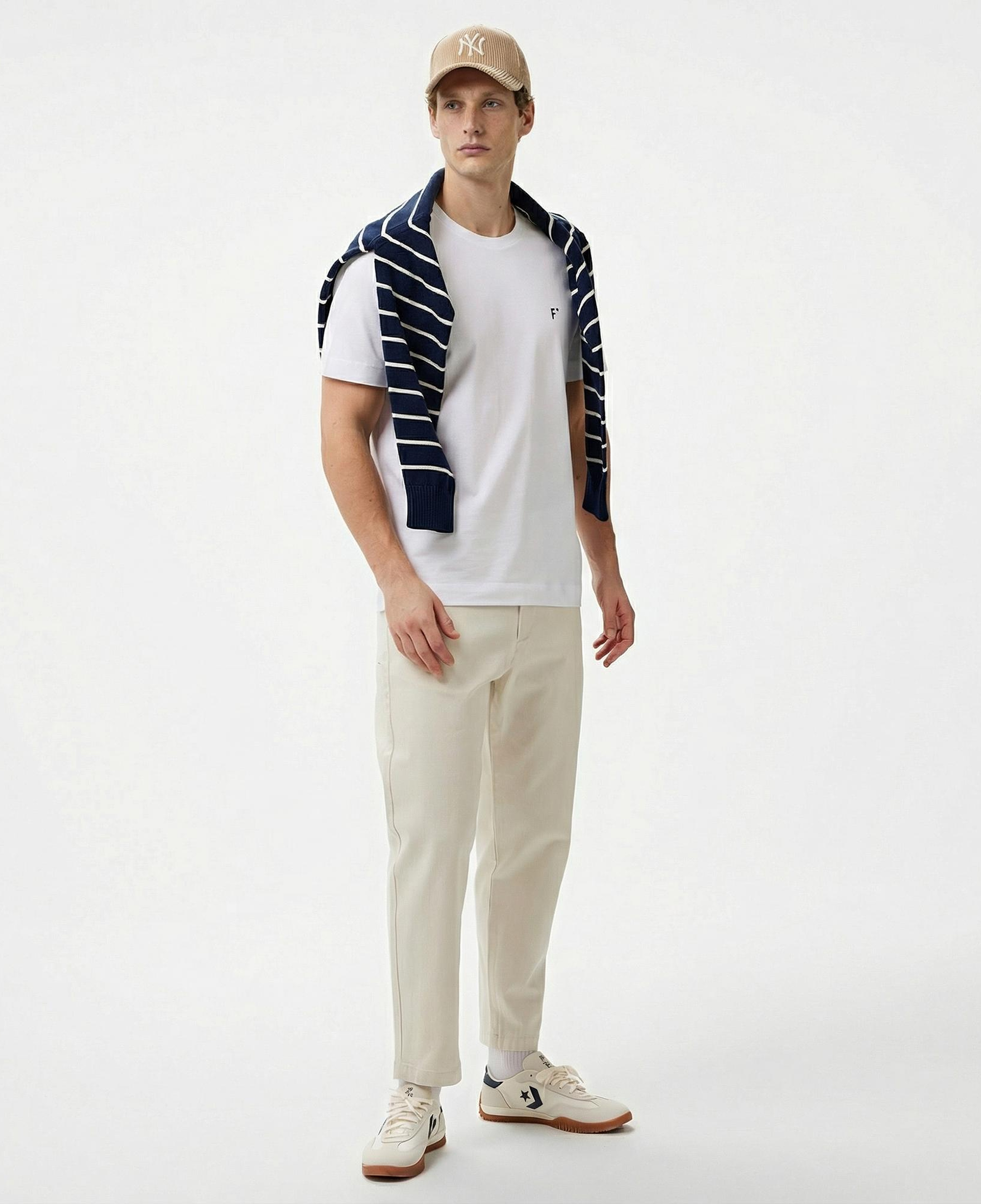 FashFed Unisex Beyaz T-Shirt