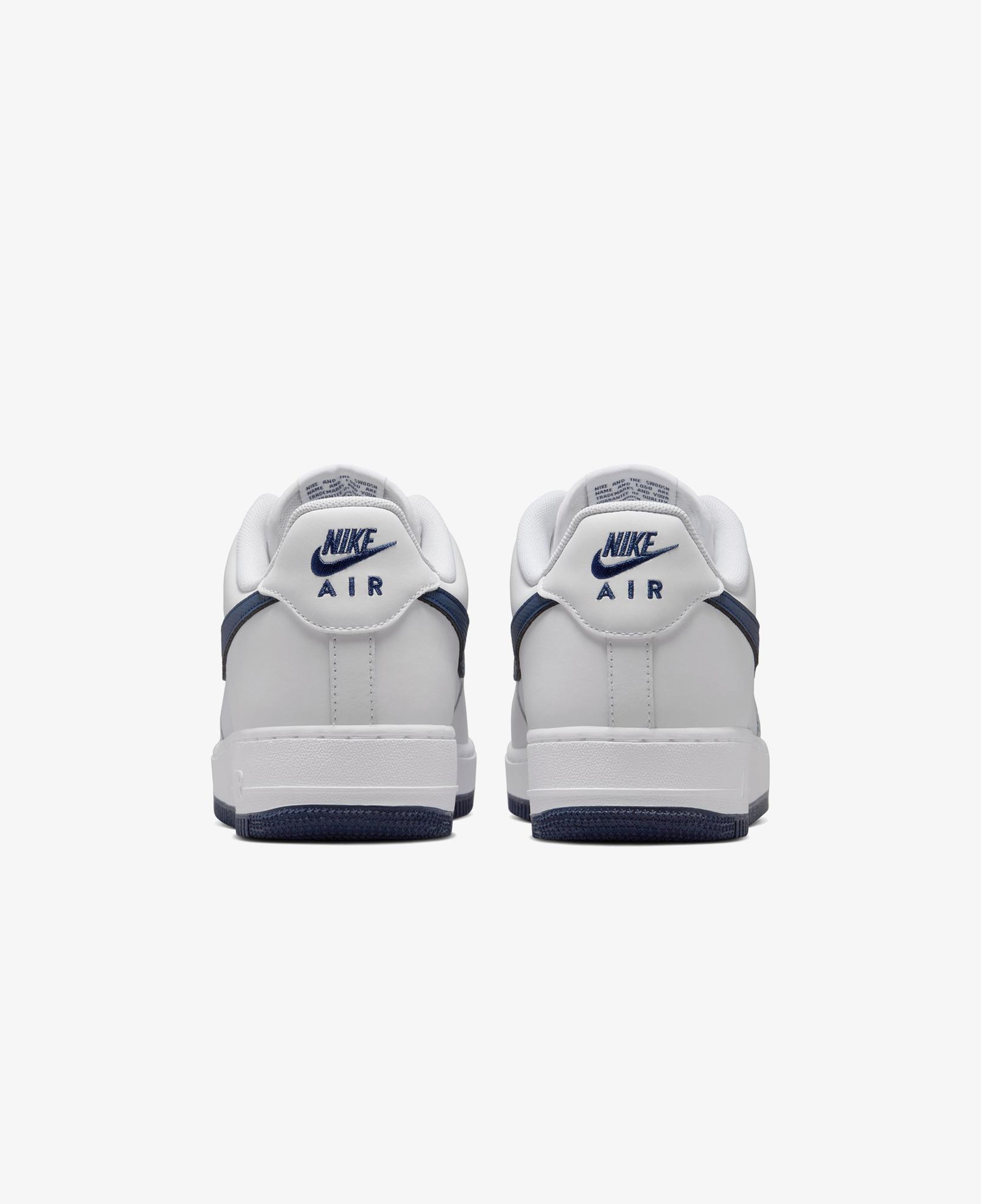 Nike Air Force 1 '07 LV8 Erkek Beyaz Spor Ayakkabı