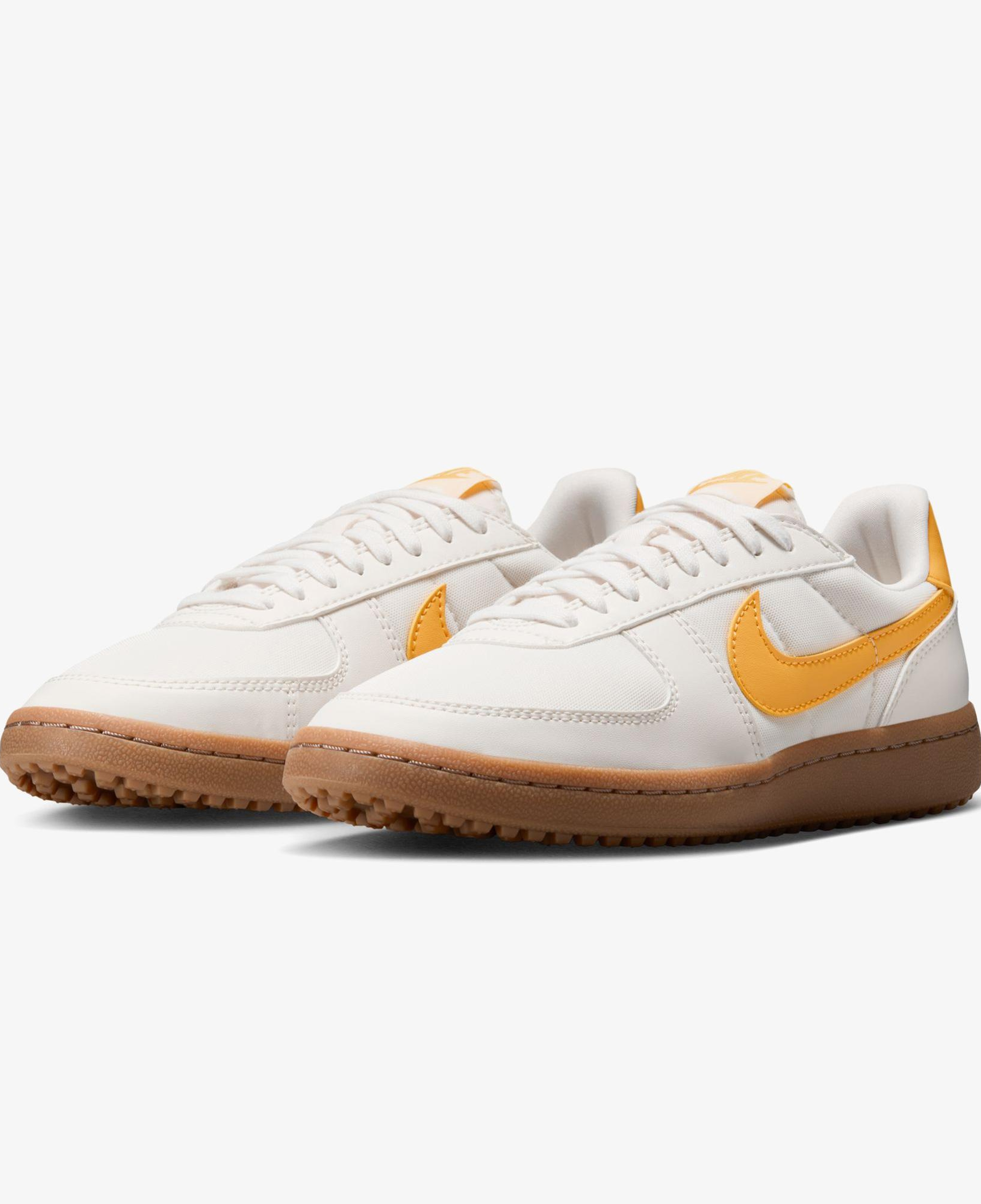 Nike Field General Kadın Beyaz Spor Ayakkabı