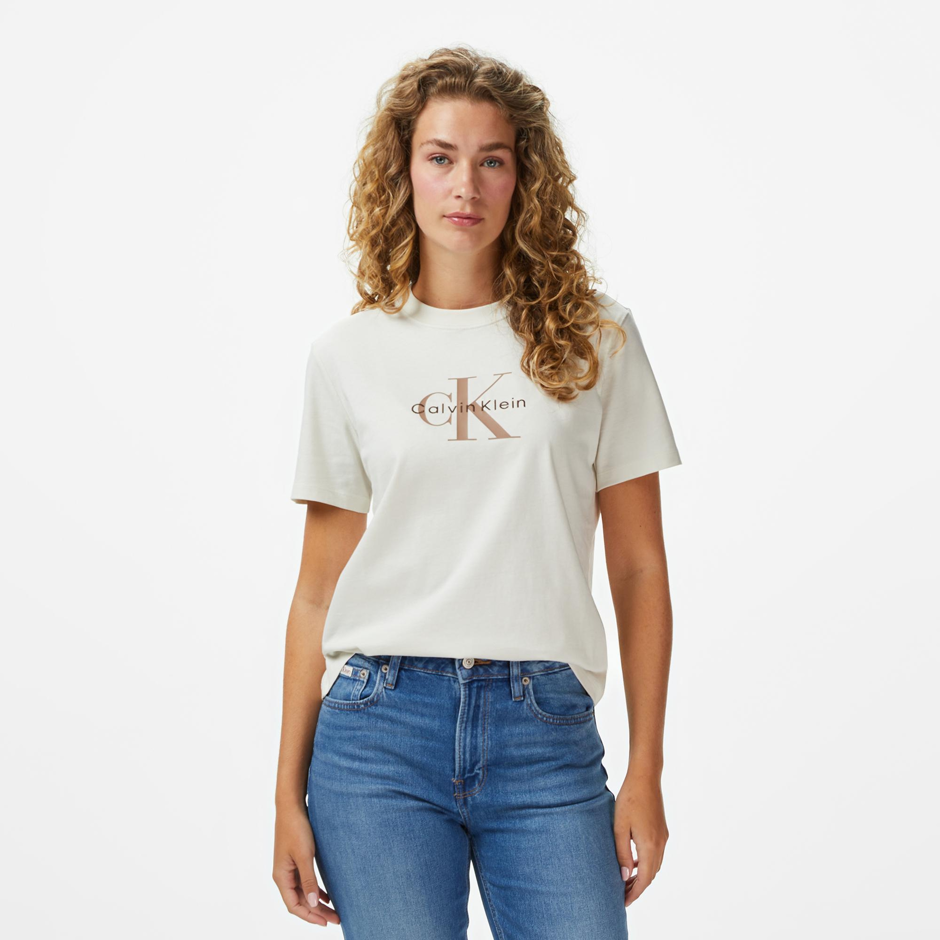 Calvin Klein Hr Ss Clssc Mnlg Cnc Kadın Bej T-Shirt
