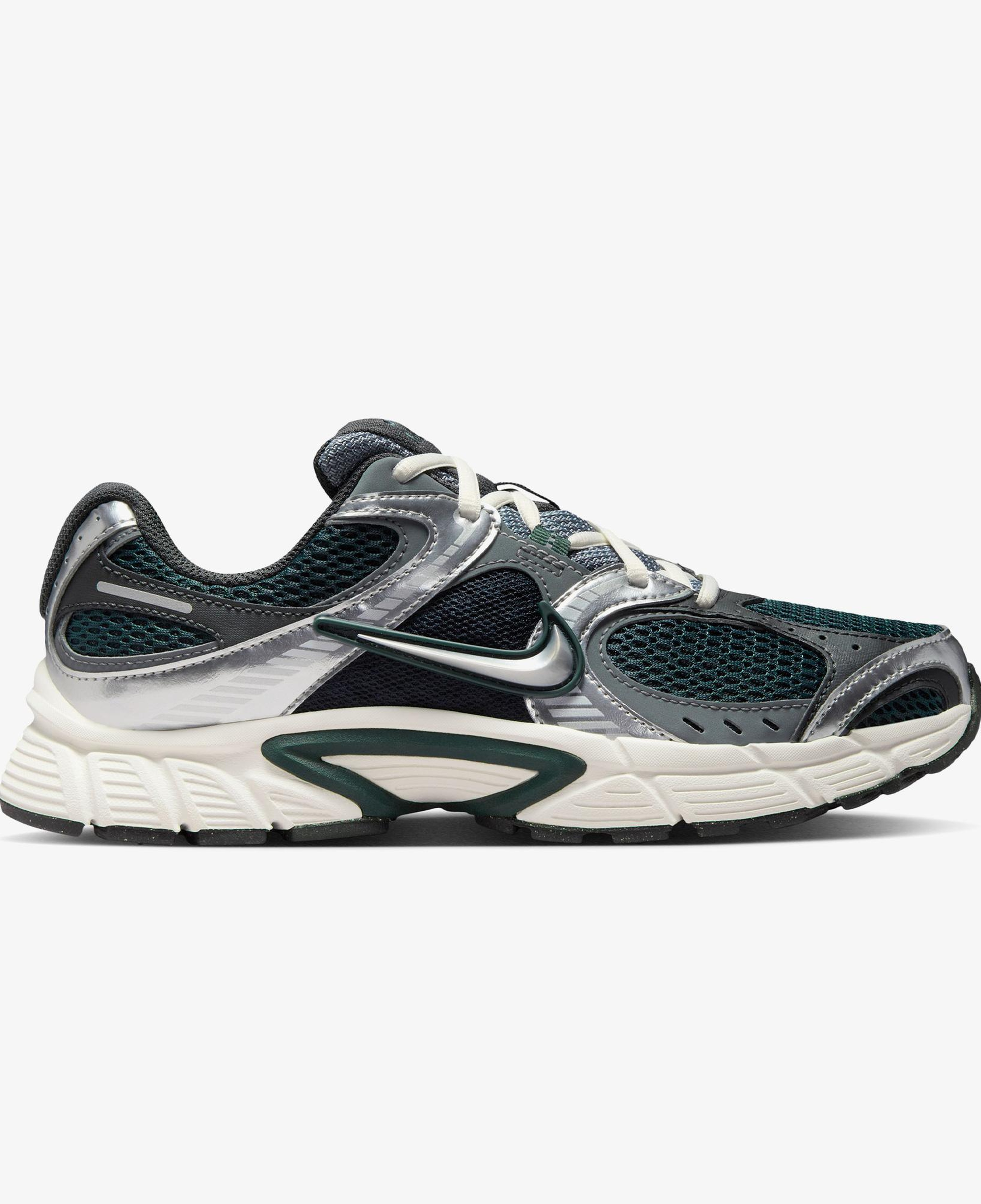 Nike V5 RNR Kadın Yeşil Spor Ayakkabı