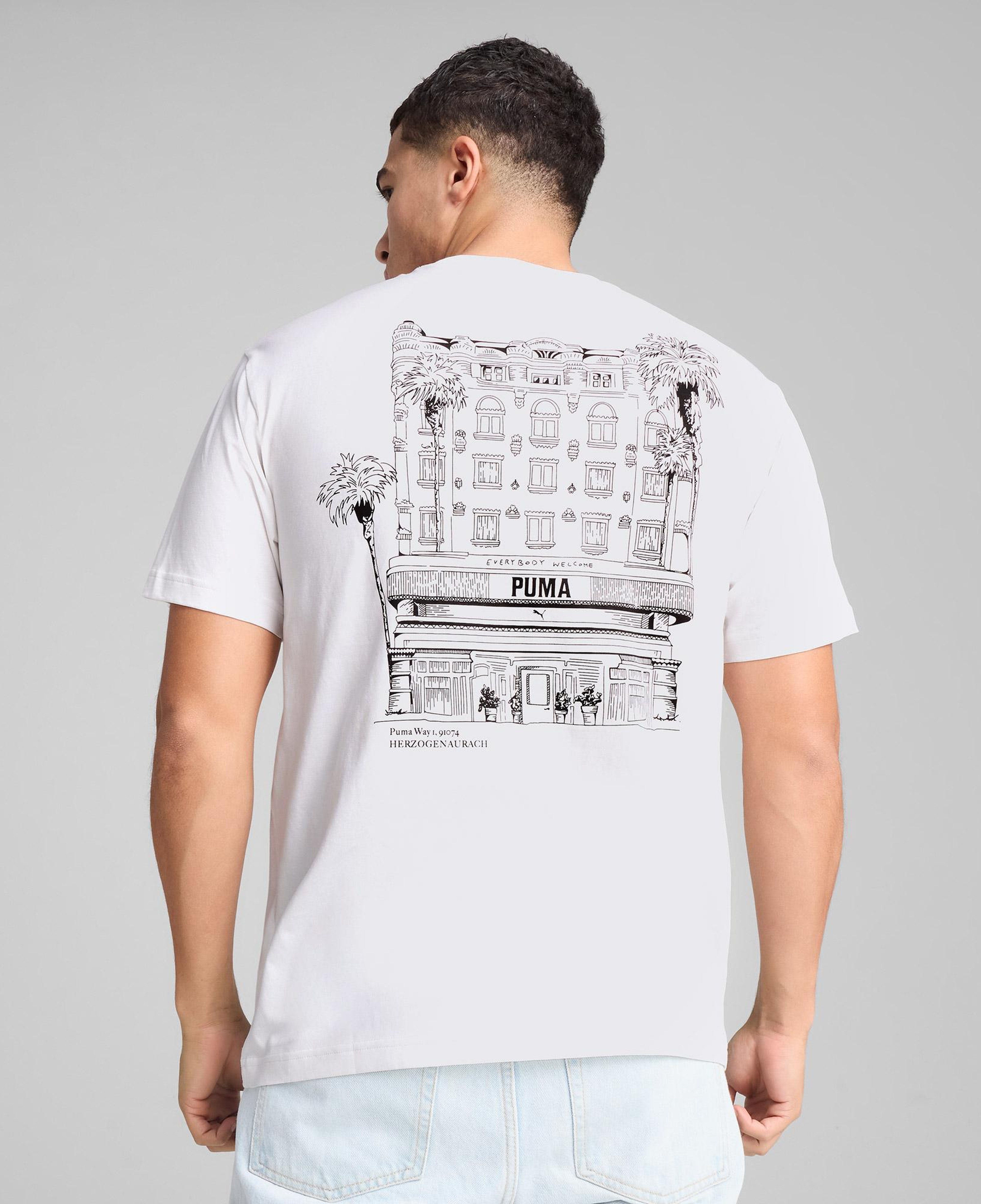Puma Graphics Hotel Relaxed Erkek Beyaz T-Shirt