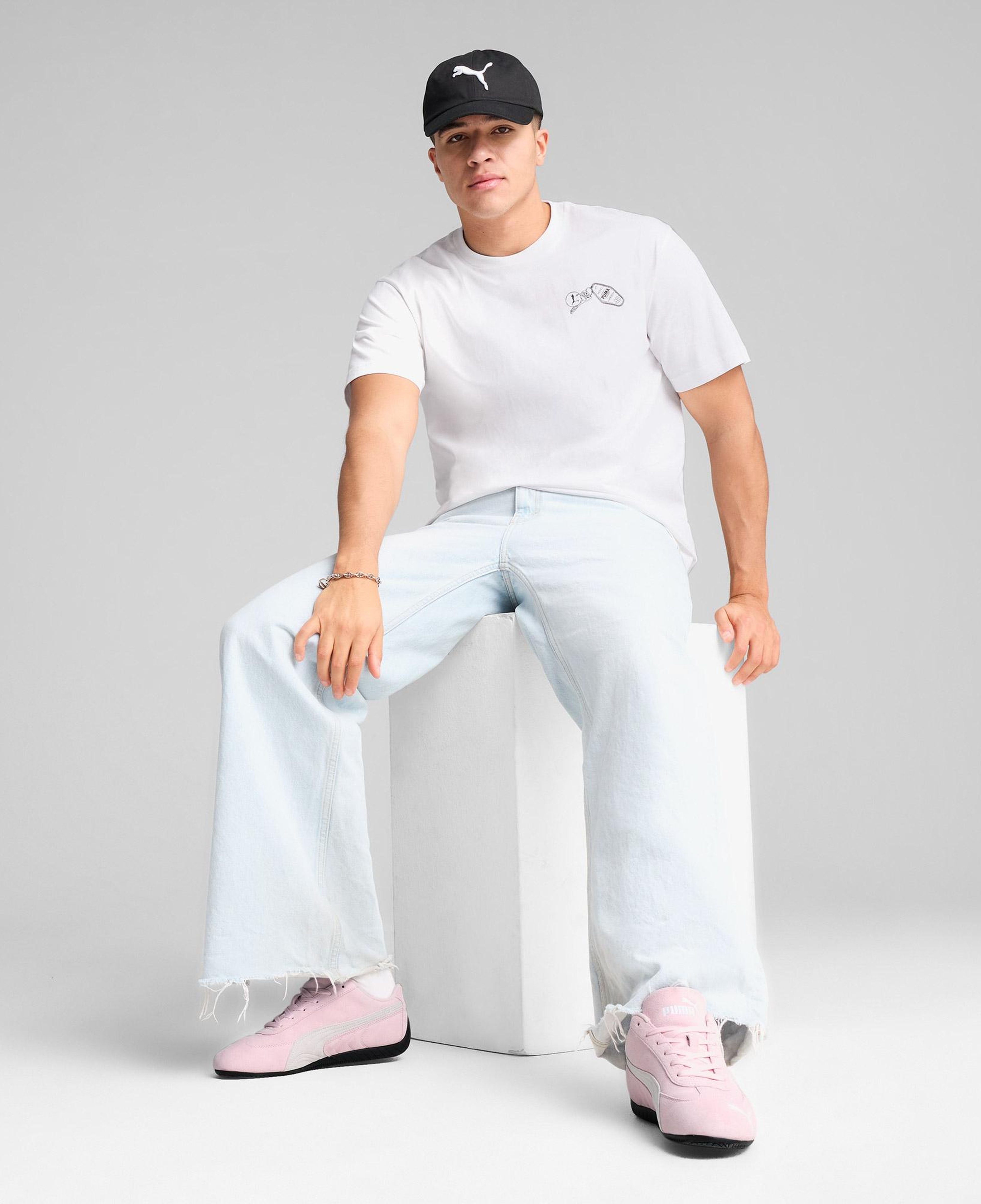 Puma Graphics Hotel Relaxed Erkek Beyaz T-Shirt