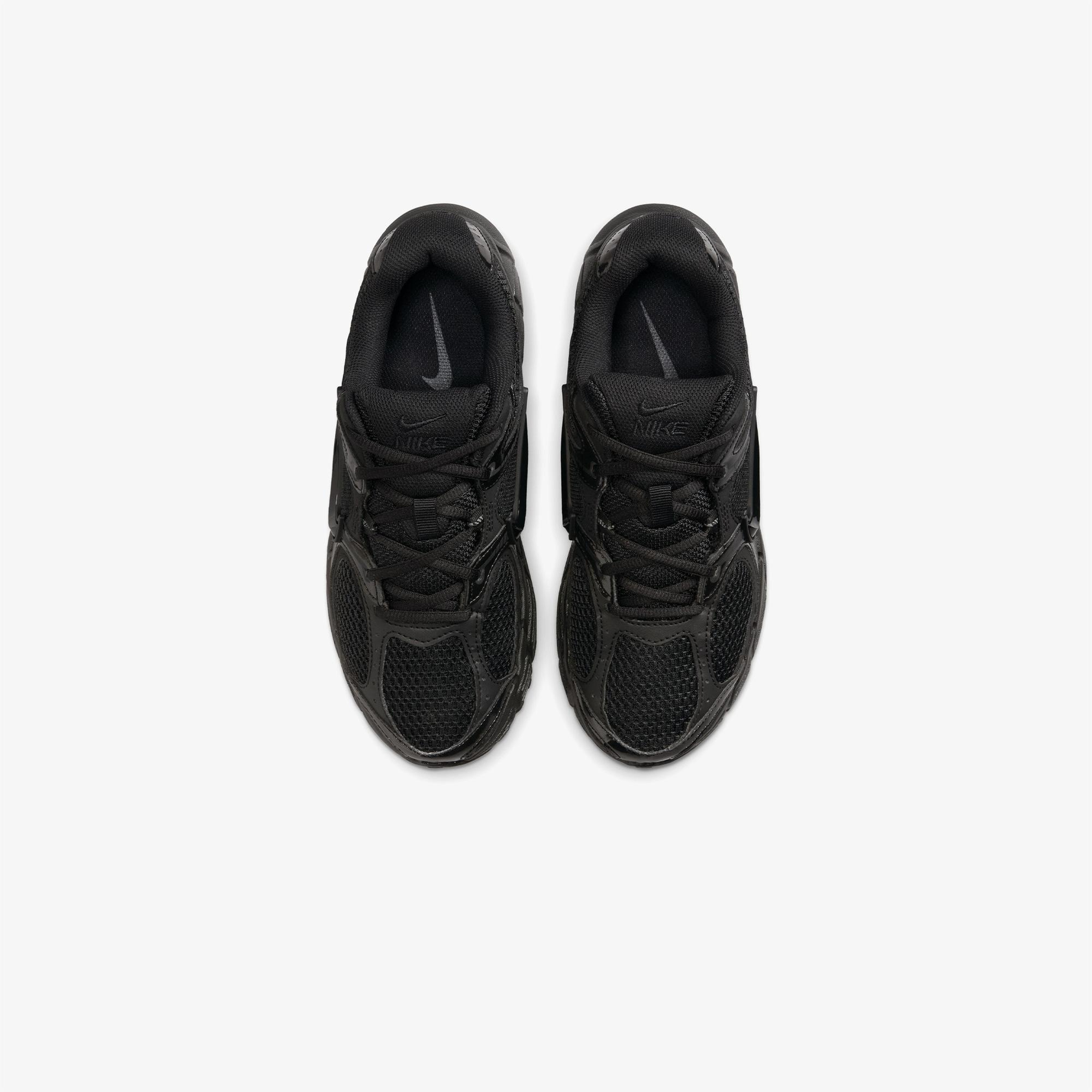 Nike V5 RNR Kadın Siyah Spor Ayakkabı