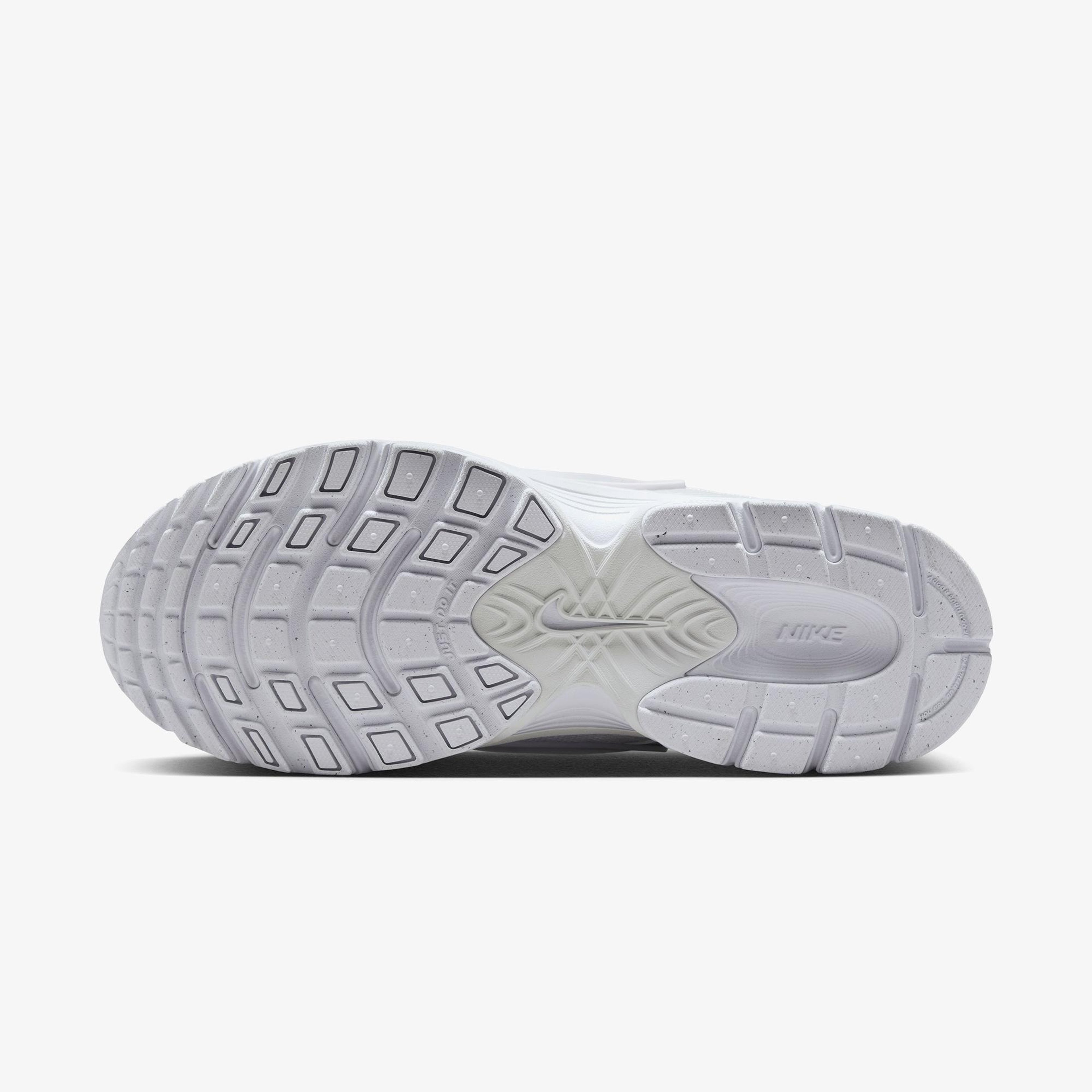 Nike V5 RNR Kadın Beyaz Spor Ayakkabı