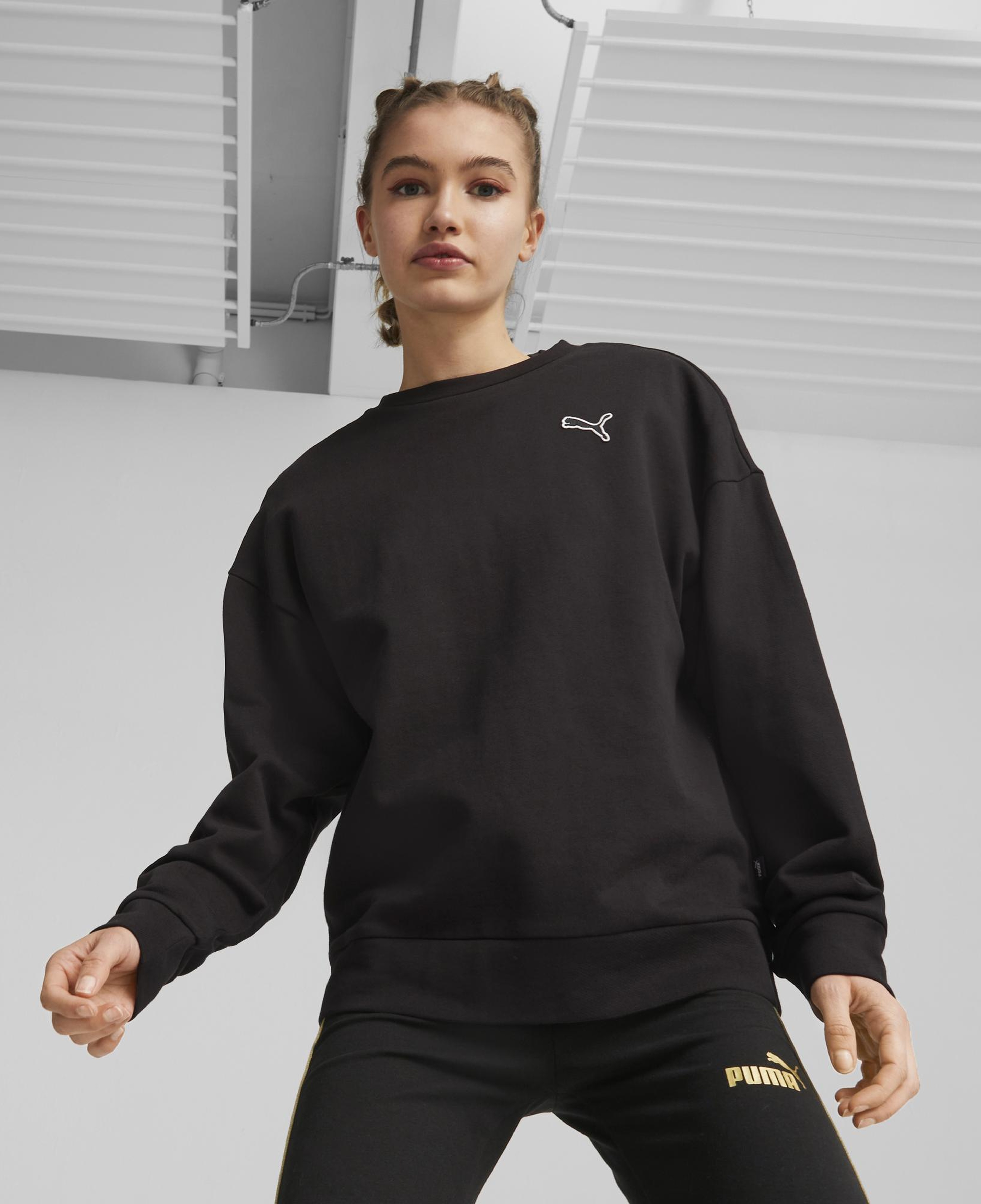 Puma Better Essentıals Crew Kadın Siyah Sweatshirt