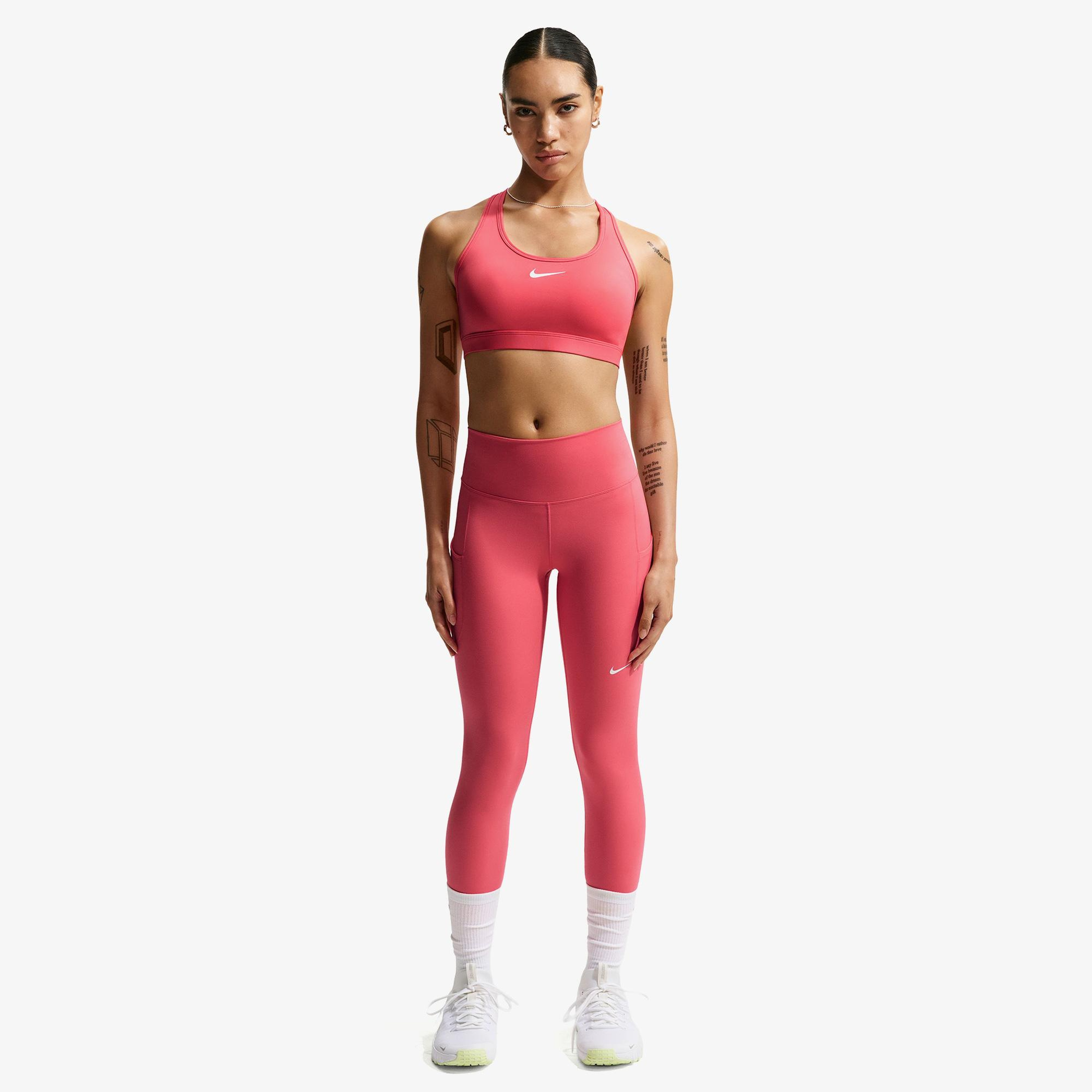 Nike Swoosh Medium Support Kadın Pembe Bra