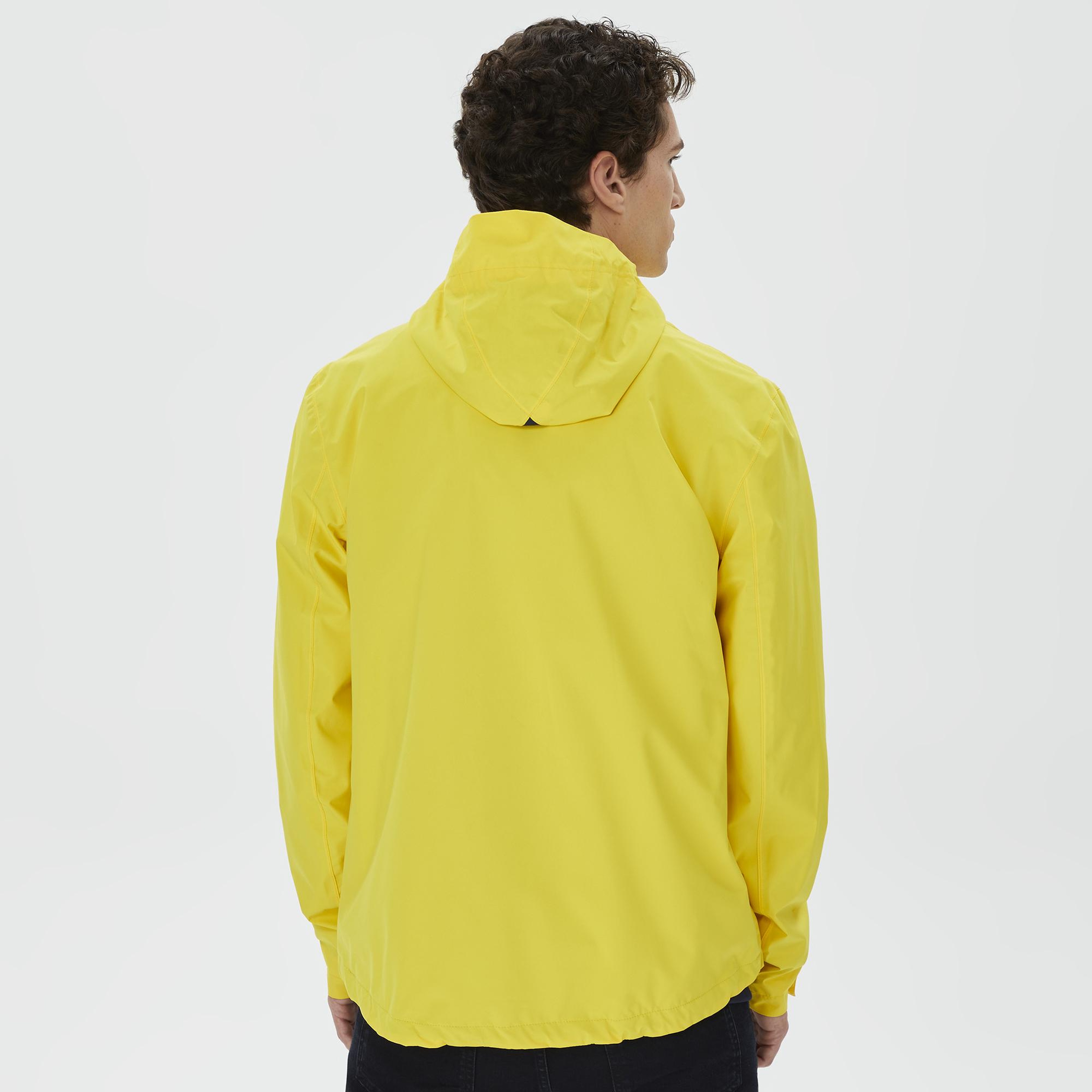 Nautica Erkek Sarı Su Kaydırma Özellikli Yağmurluk