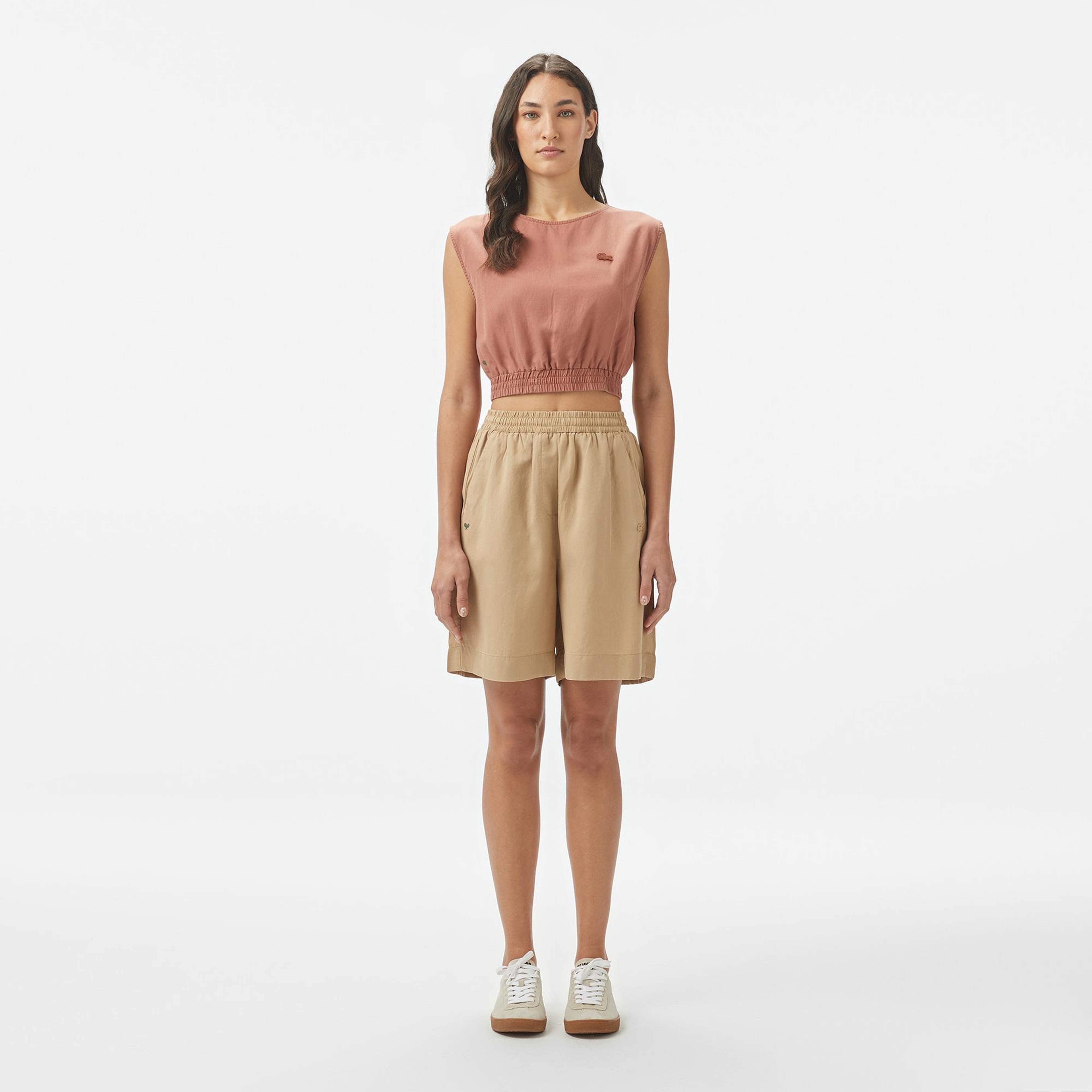 Lacoste Kadın Regular Fit Bej Bermuda Şort