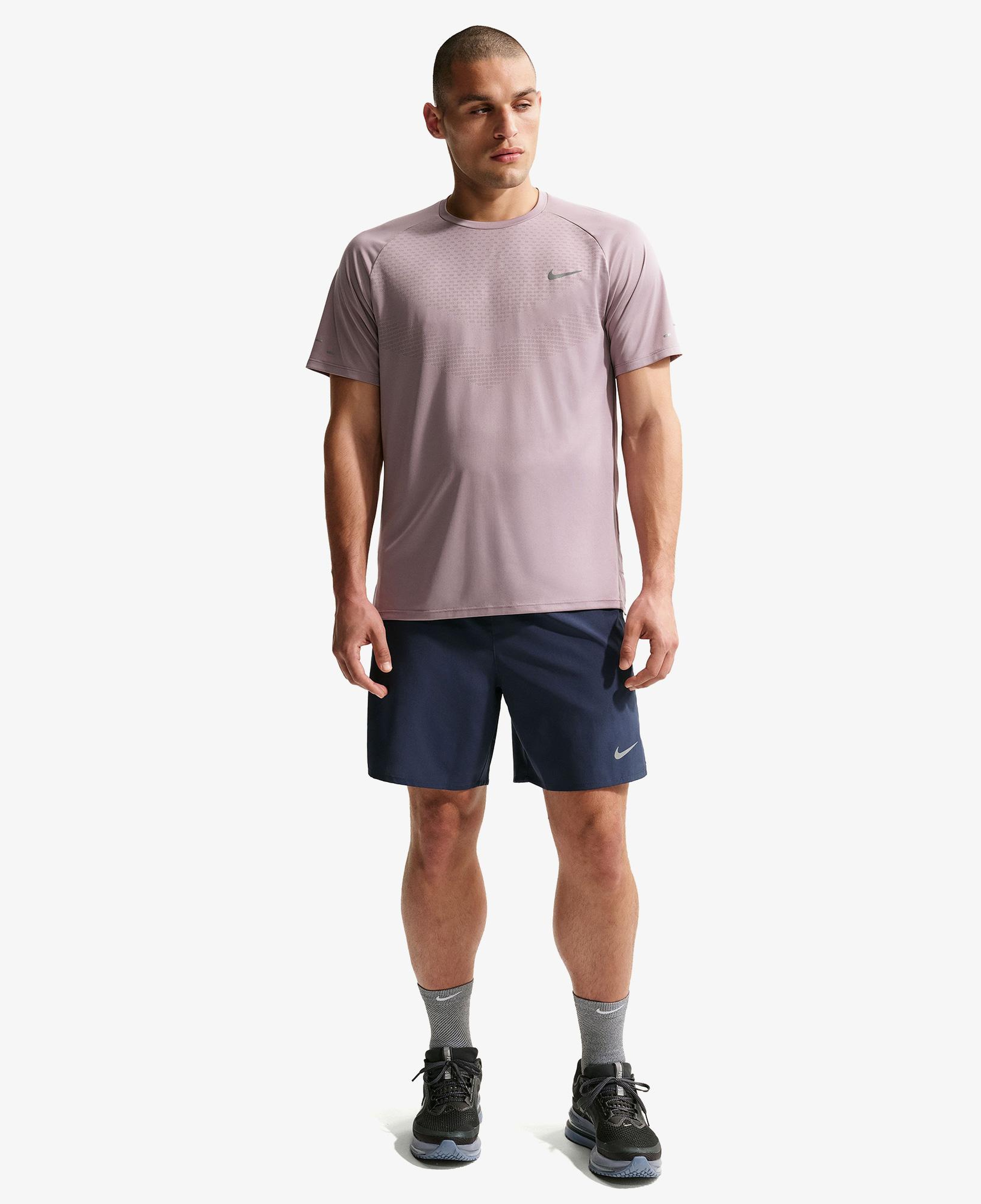 Nike Dri-Fit Challenger 18 cm Erkek Lacivert Şort