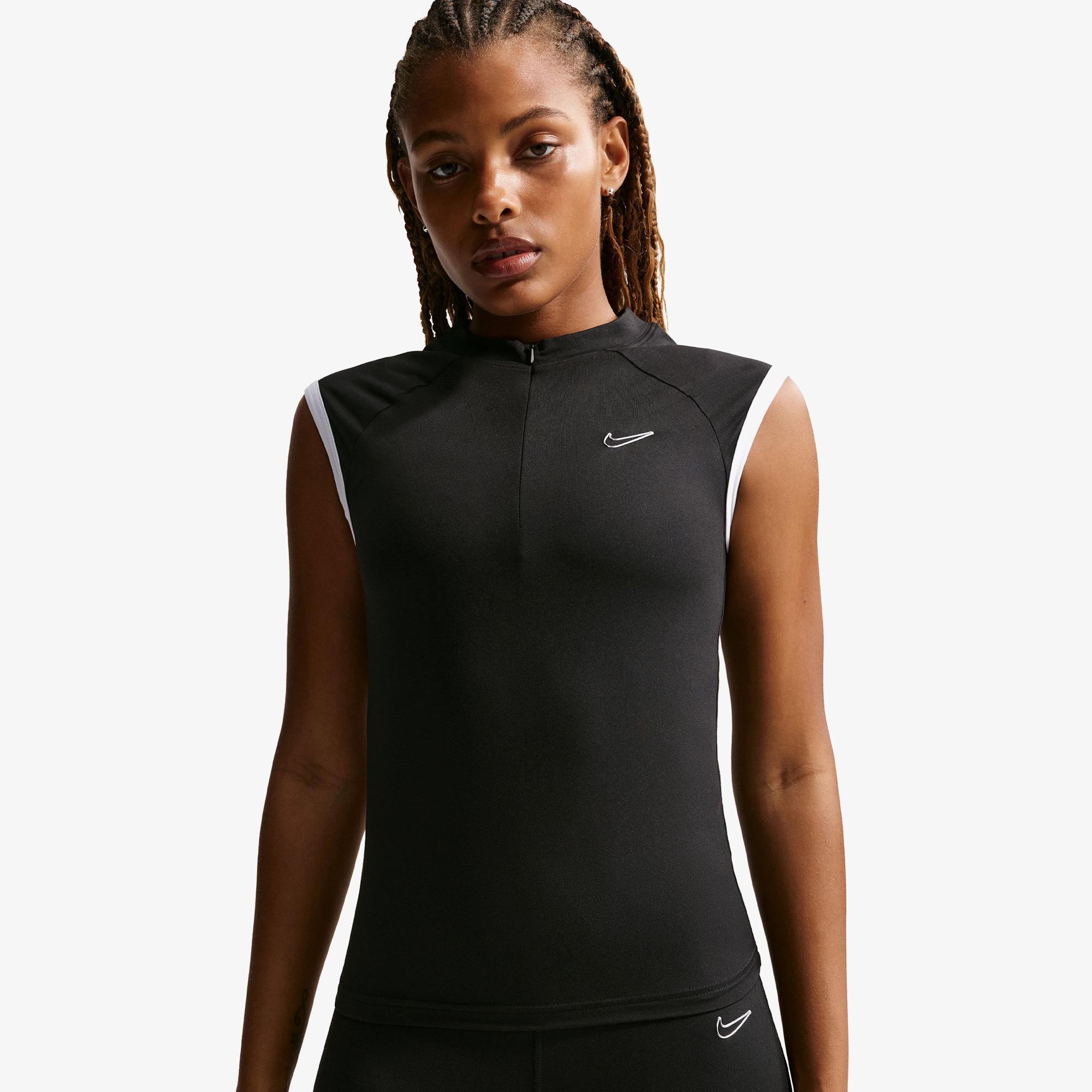 Nike Sportswear Fitted Kadın Siyah T-Shirt