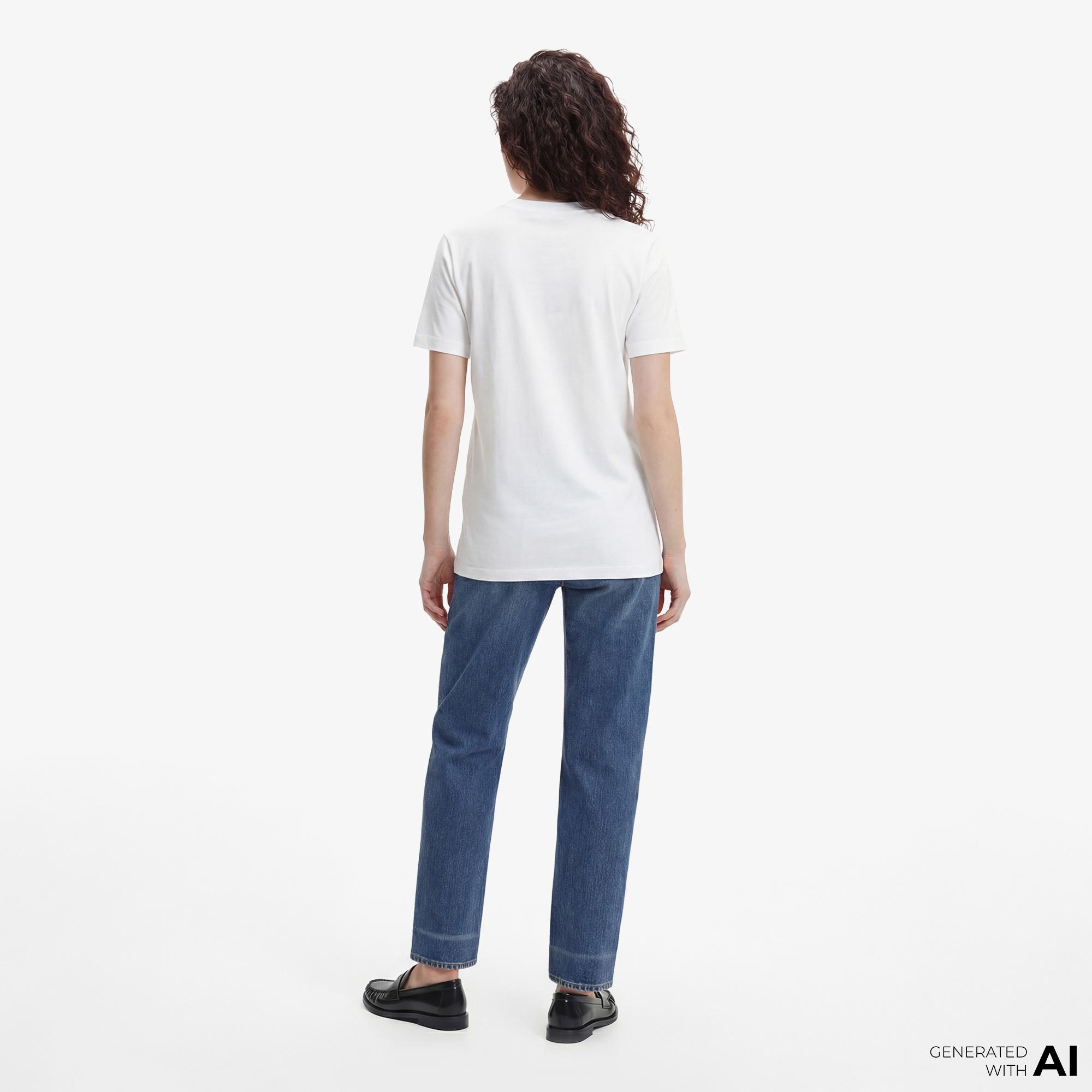 Calvin Klein 20S Classic Logo Kadın Beyaz T-Shirt