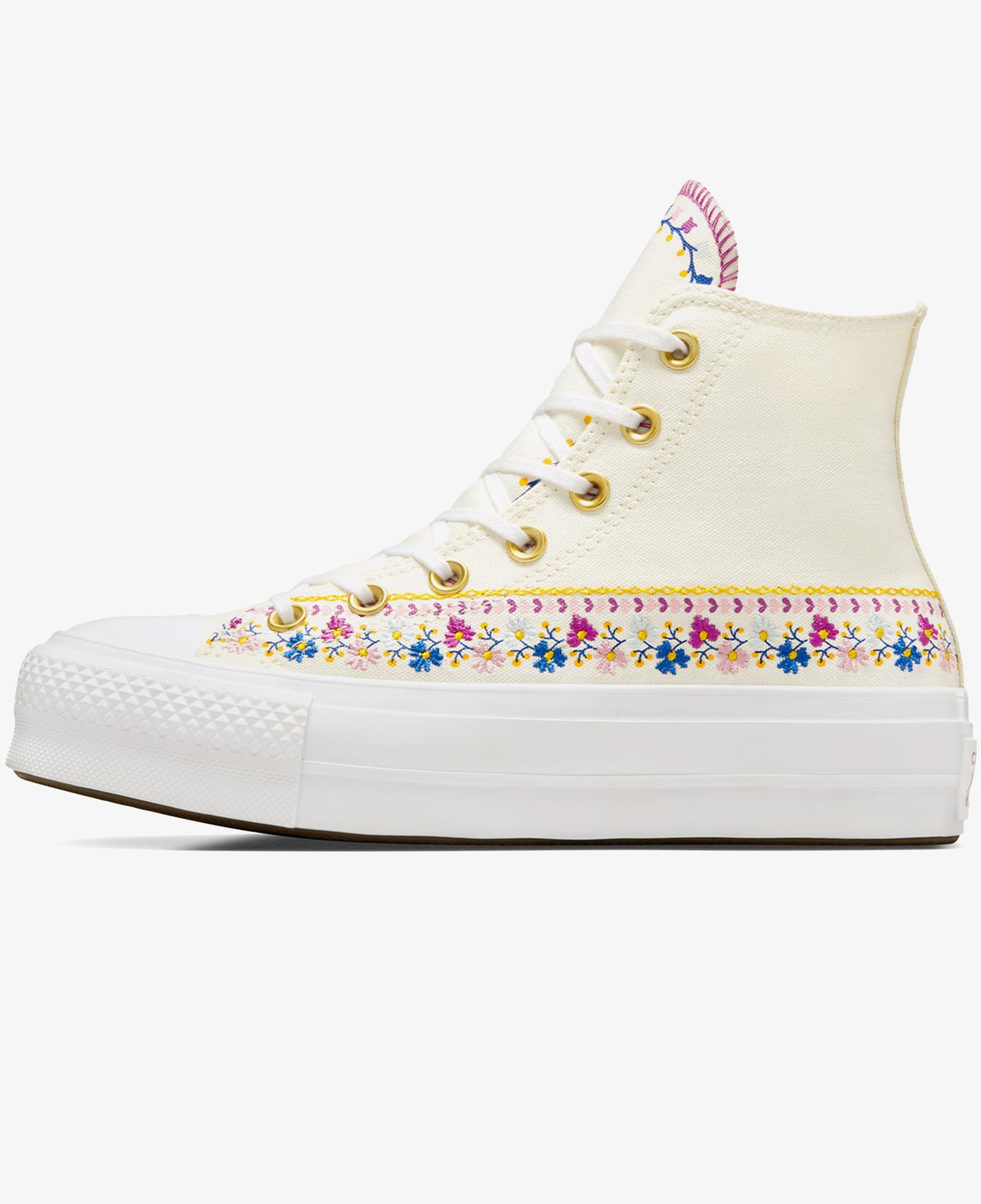Converse Chuck Taylor All Star Lift Kadın Krem Platform Sneaker