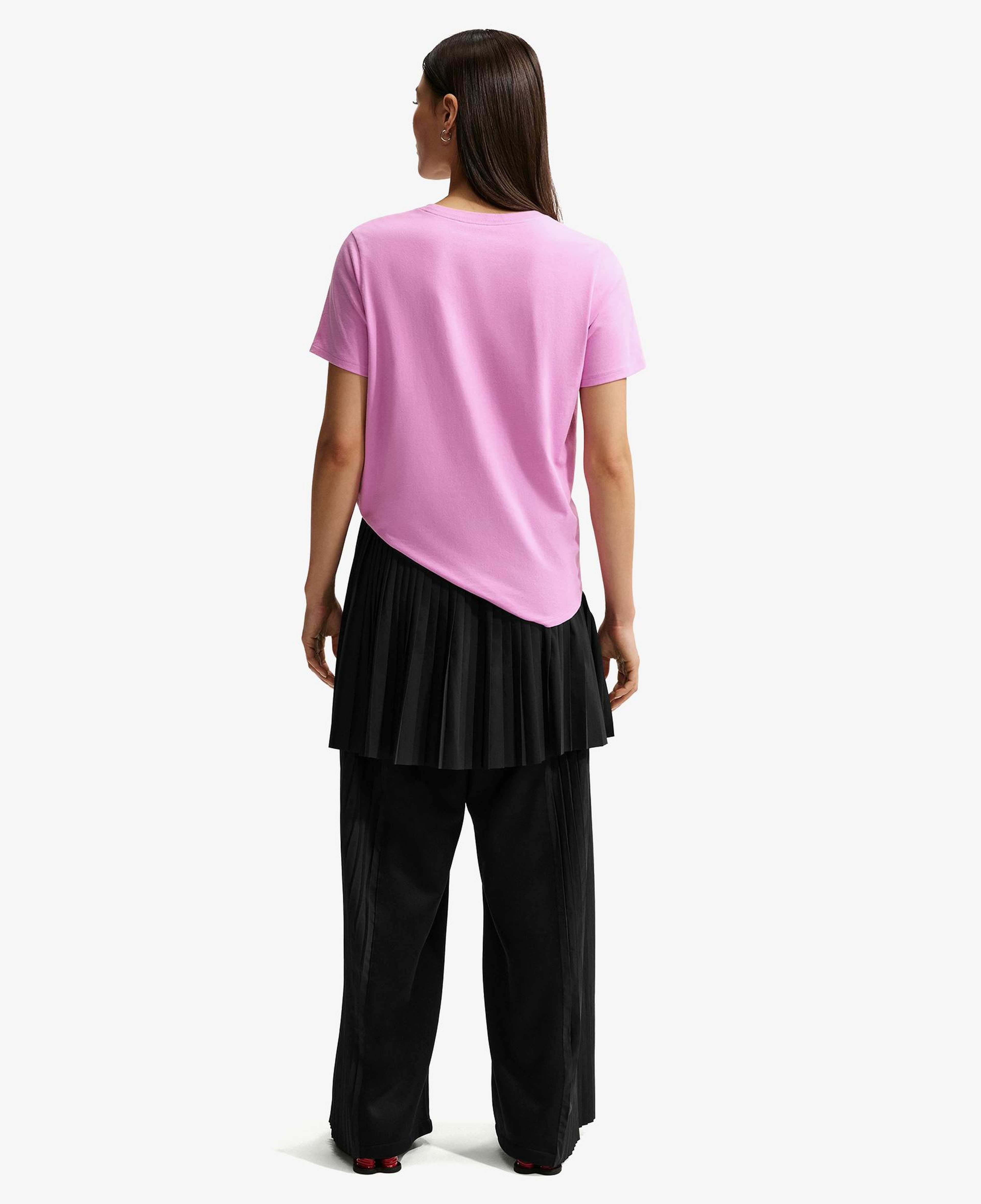 Nike Sportswear Club Essentials Kadın Pembe T-Shirt