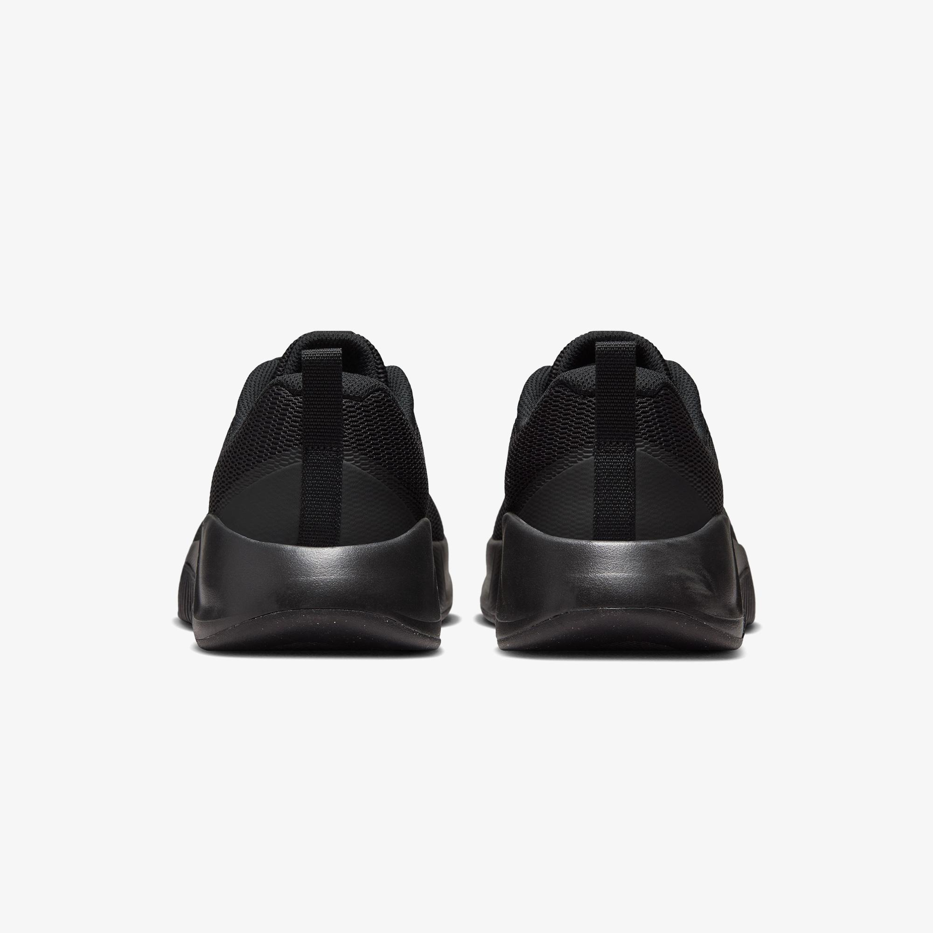 Nike MC Trainer 3 Erkek Siyah Spor Ayakkabı