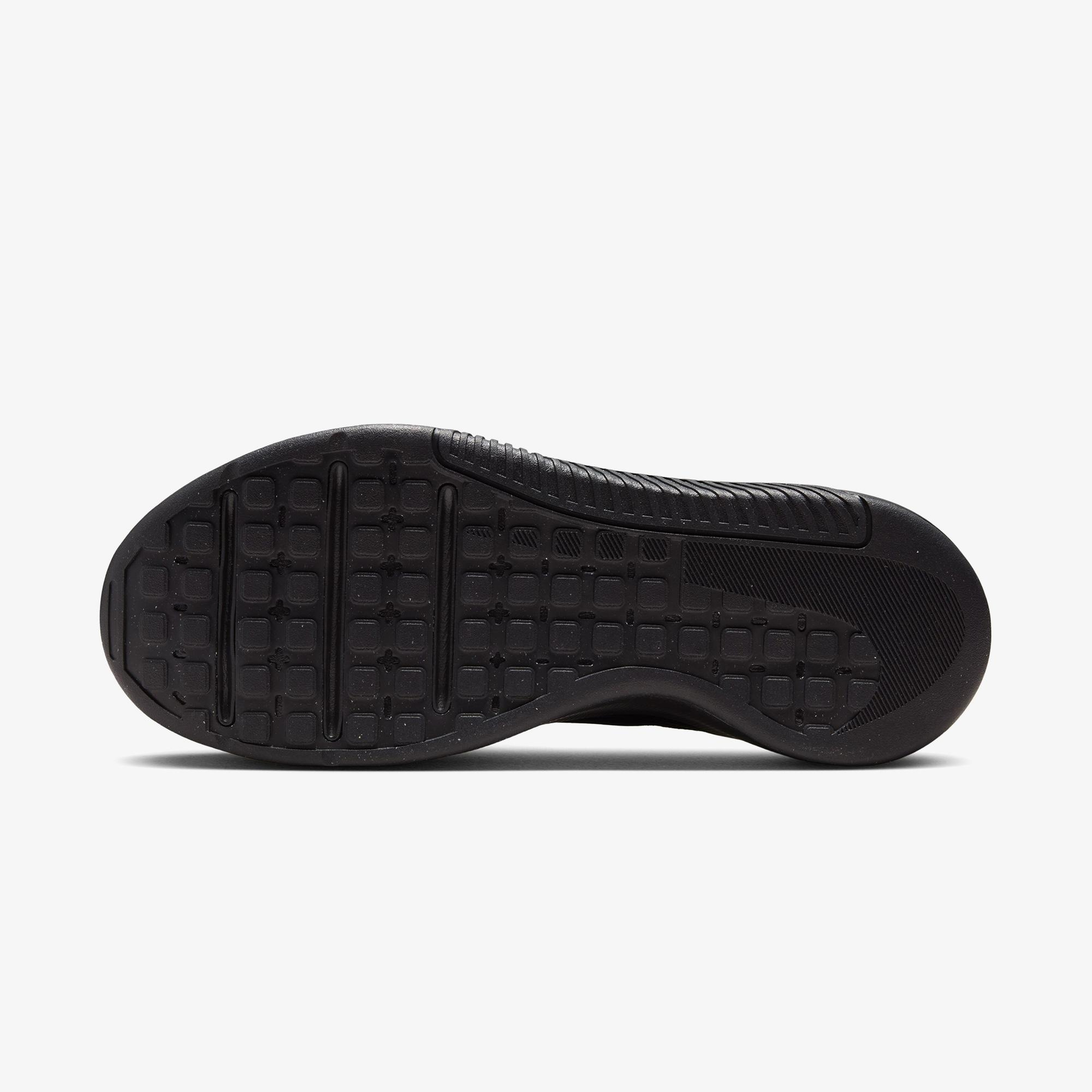 Nike MC Trainer 3 Erkek Siyah Spor Ayakkabı