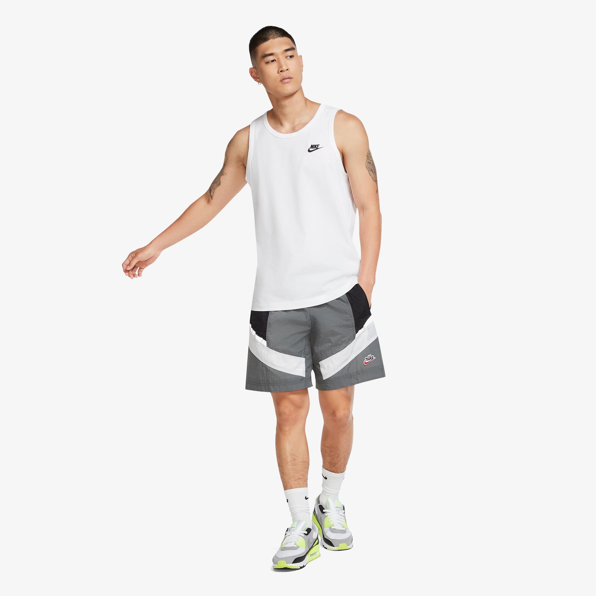 Nike Sportswear Club Erkek Beyaz Kolsuz T-Shirt