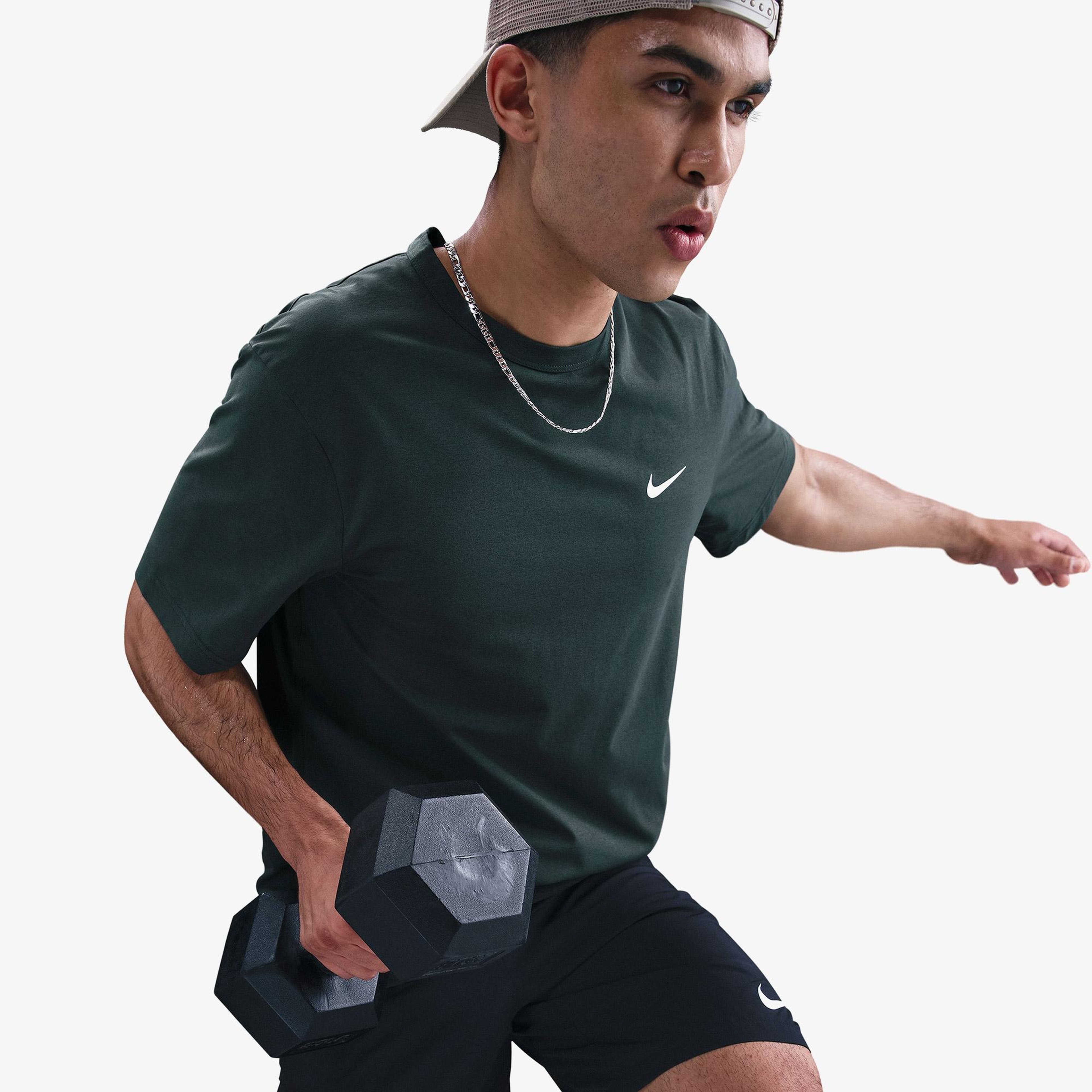 Nike Dri-Fit Hyverse Erkek Yeşil T-Shirt