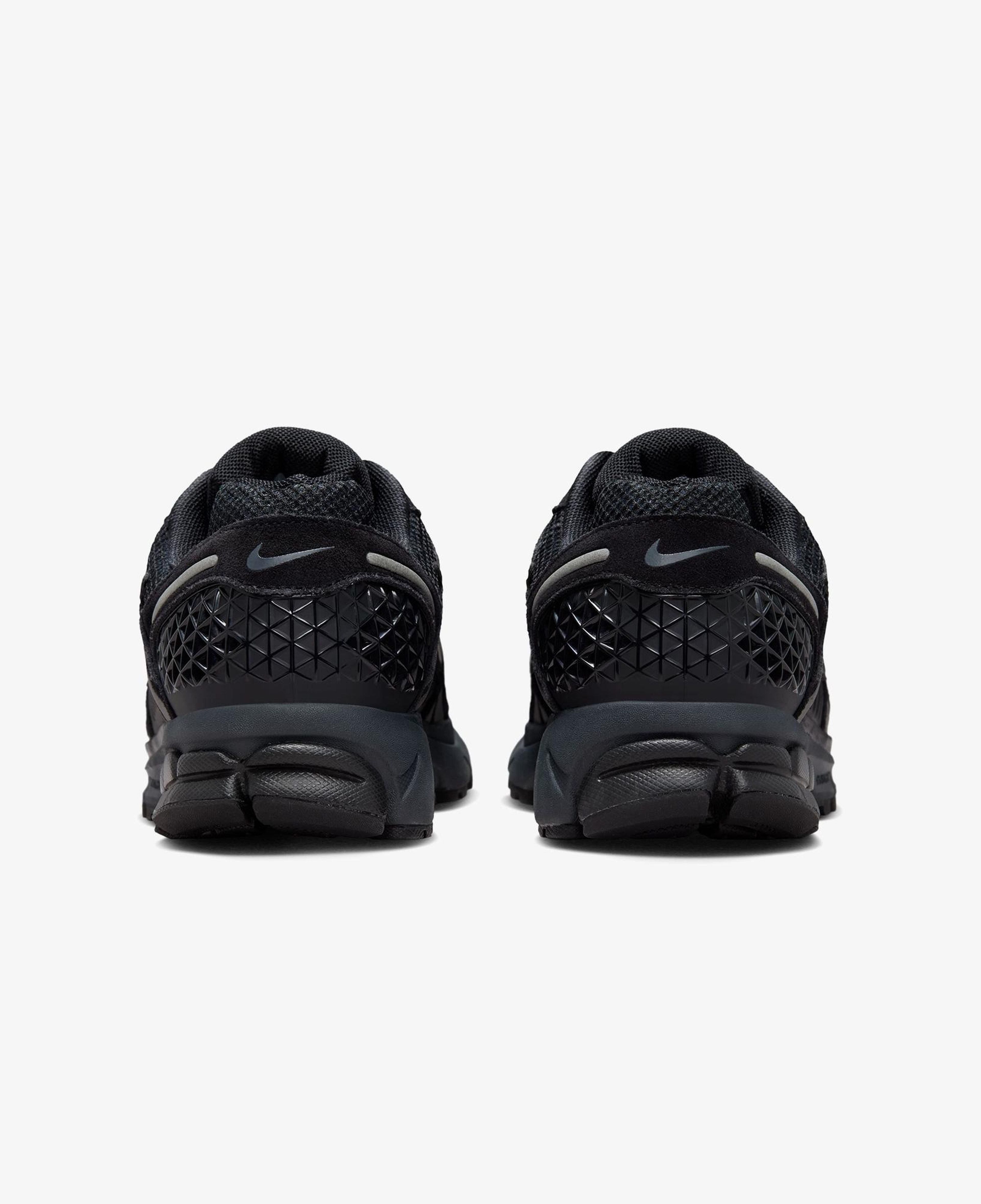 Nike Zoom Vomero 5 Erkek Siyah Spor Ayakkabı