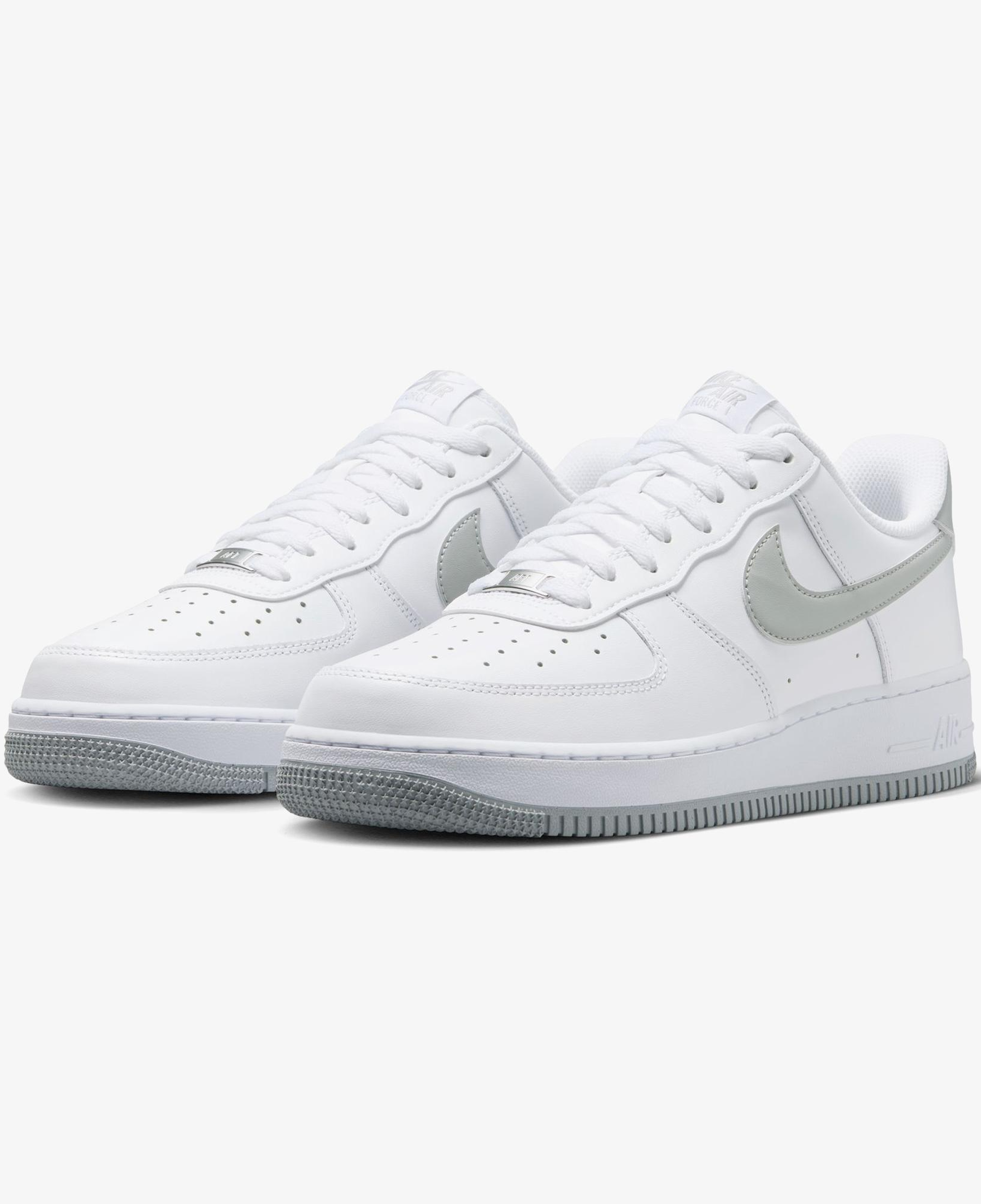 Nike Air Force 1 '07 Erkek Beyaz Spor Ayakkabı