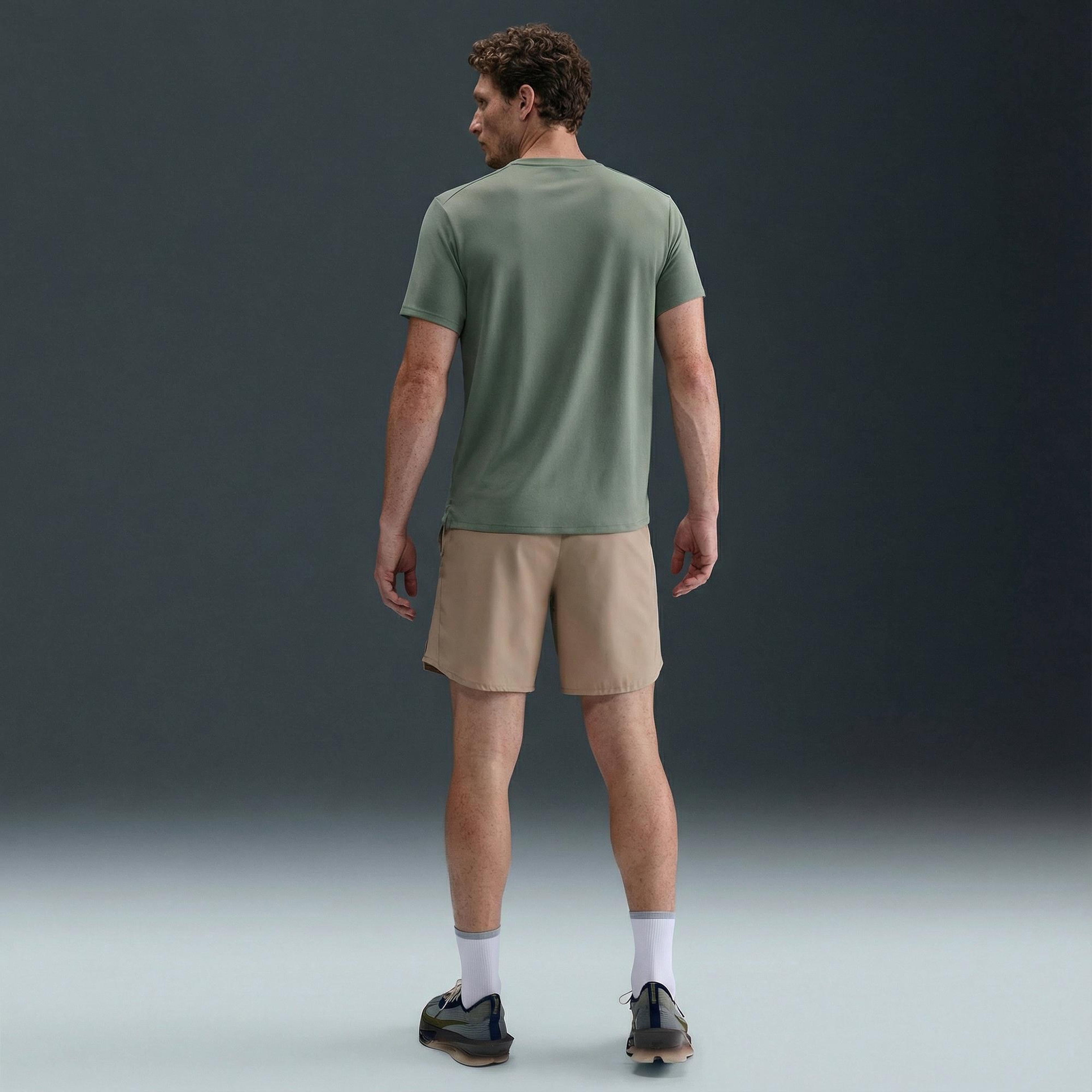 Nike Dri-Fit Miler Erkek Yeşil T-Shirt