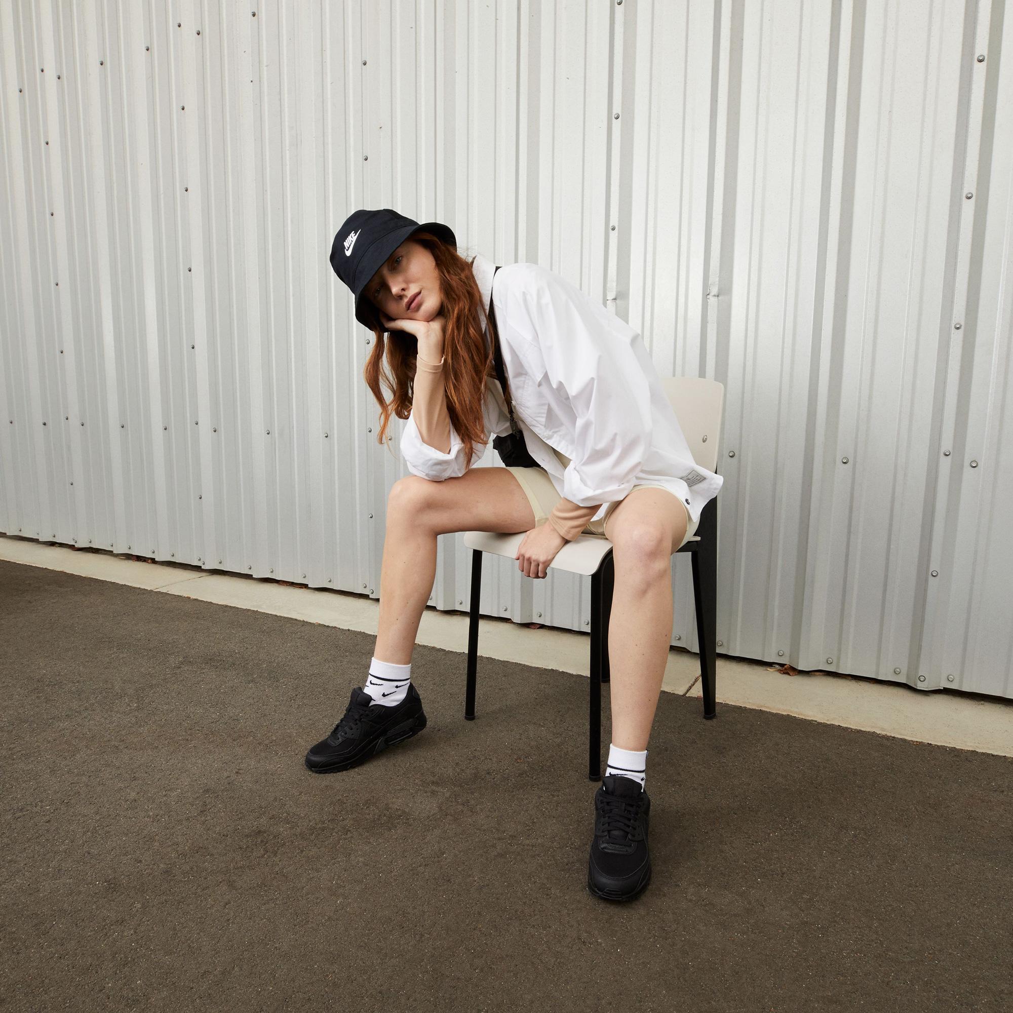 Nike Siyah Nike Air Max 90 Kadın Spor Ayakkabı