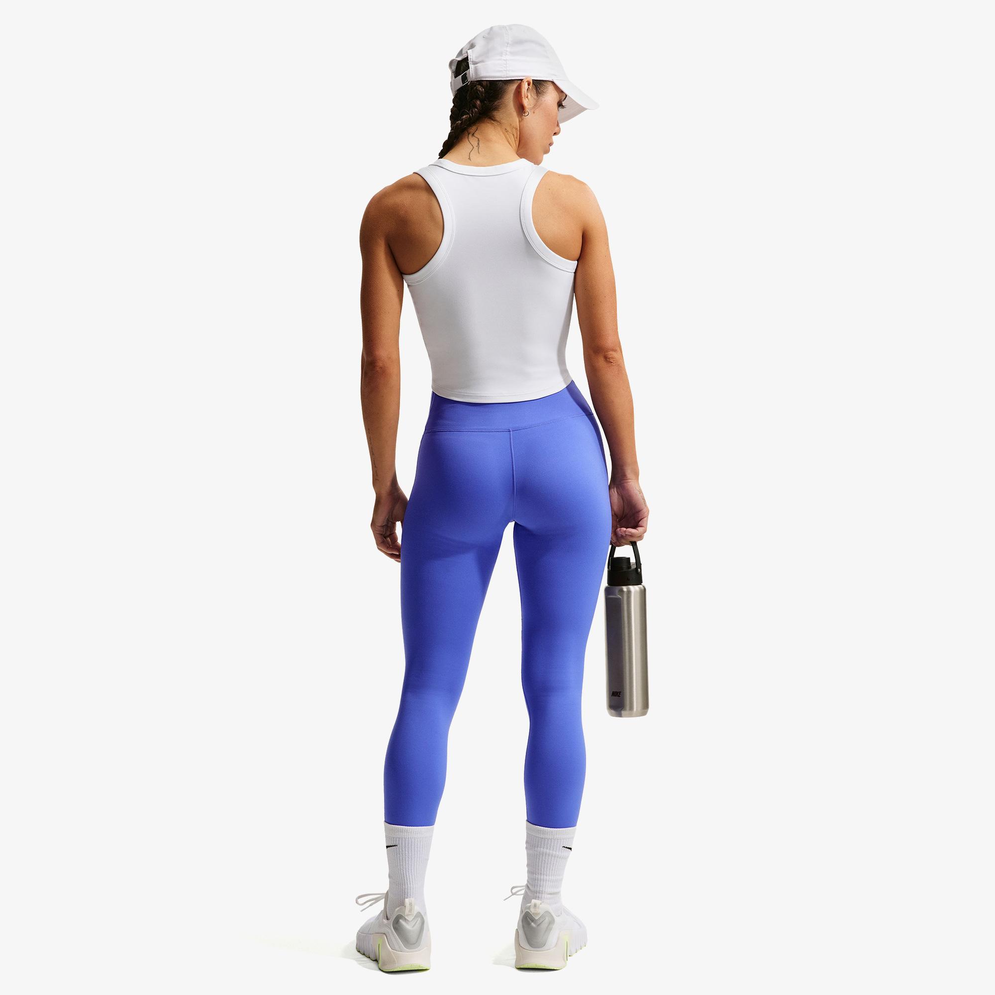 Nike One Fitted Dri-Fit Kadın Beyaz Crop T-Shirt