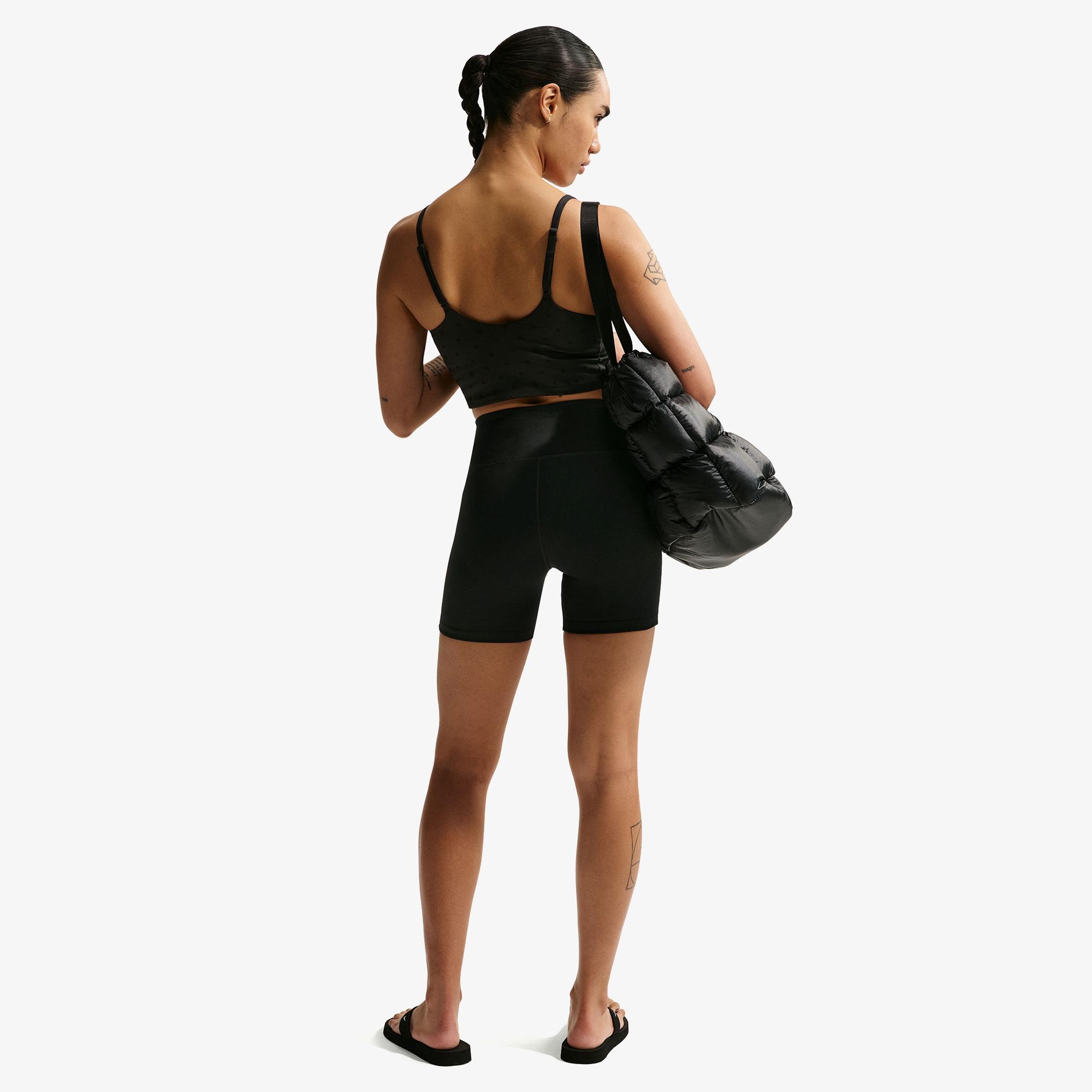 Nike Dri-Fit One Yüksel Belli 13 cm Kadın Siyah Kısa Tayt