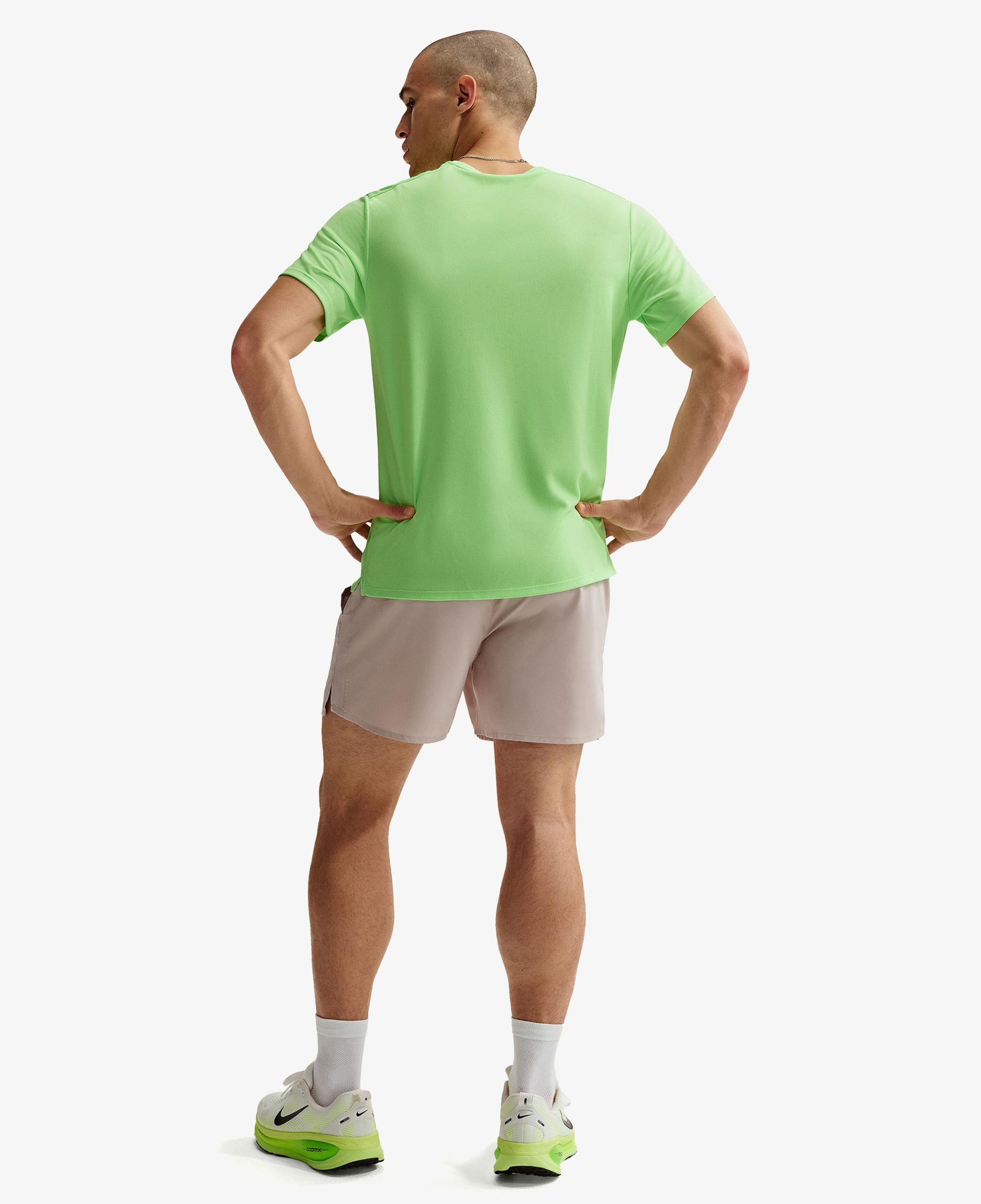 Nike Dri-Fit Miler Erkek Yeşil T-Shirt