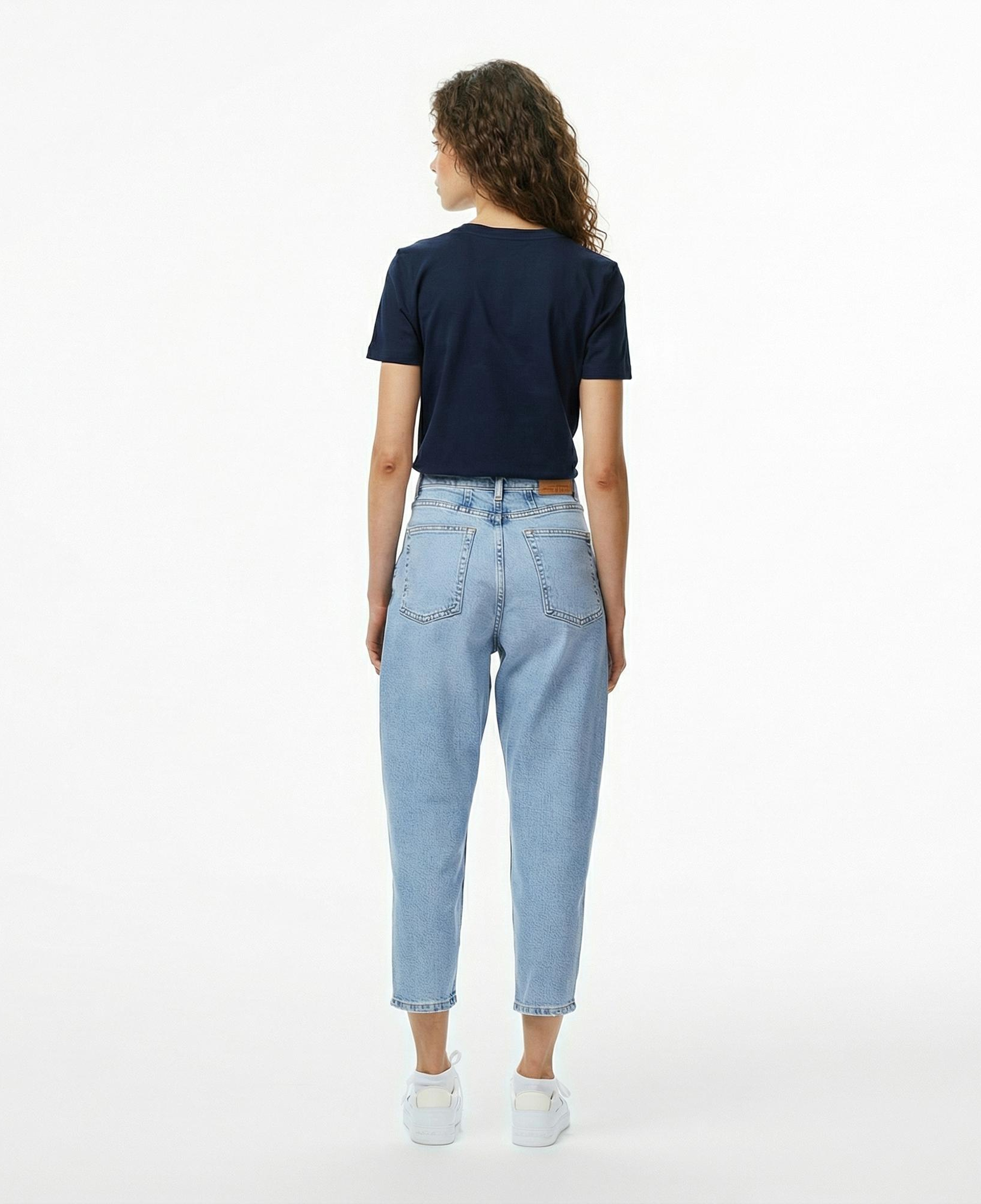 Tommy Hilfiger Mom Kadın Tapered Mavi Jean Pantolon