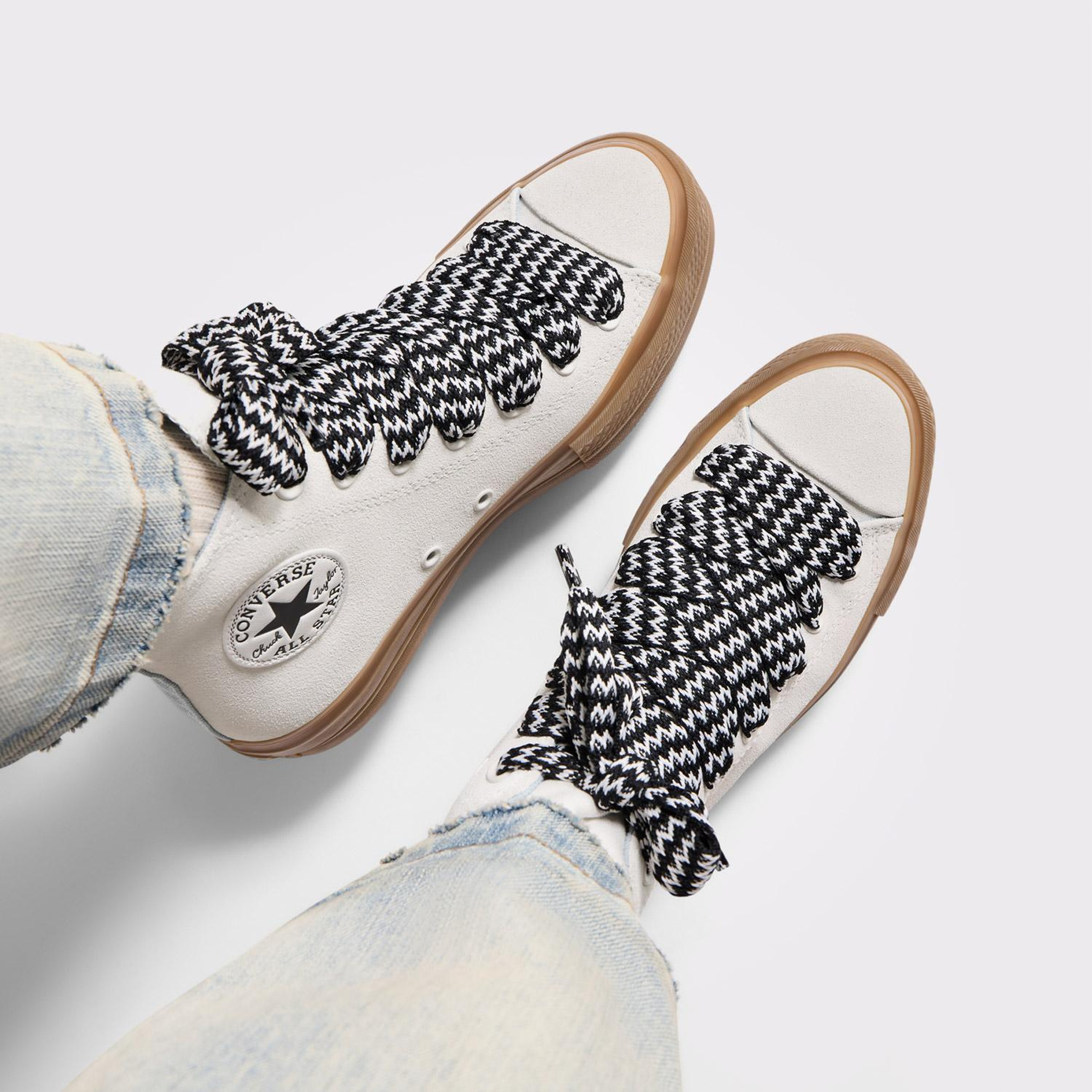 Converse Chuck Taylor All Star Lift Kadın Krem Süet Platform Sneaker