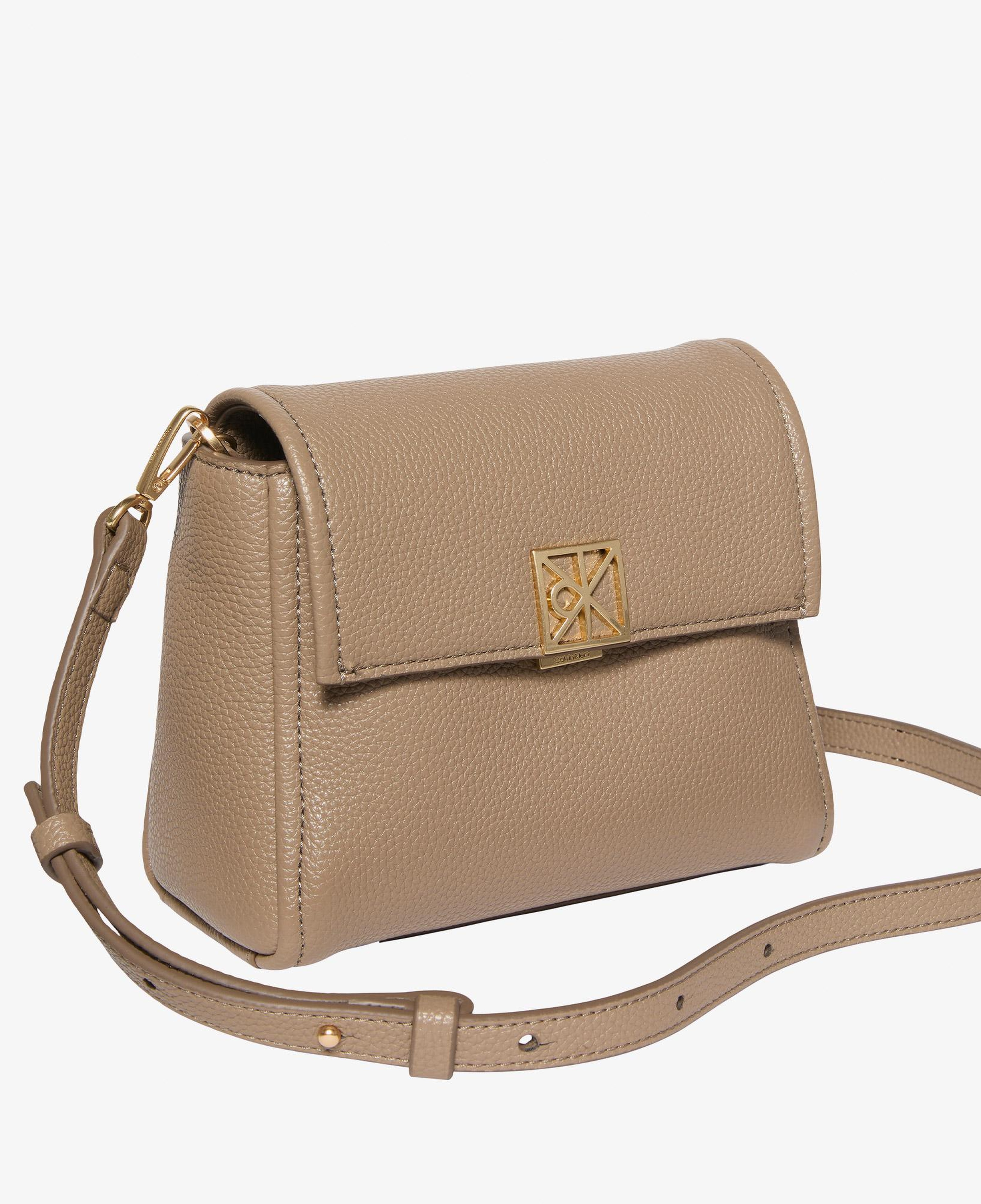 Calvin Klein Emblem Pebble Crossbody Kadın Kahverengi Çapraz Çanta