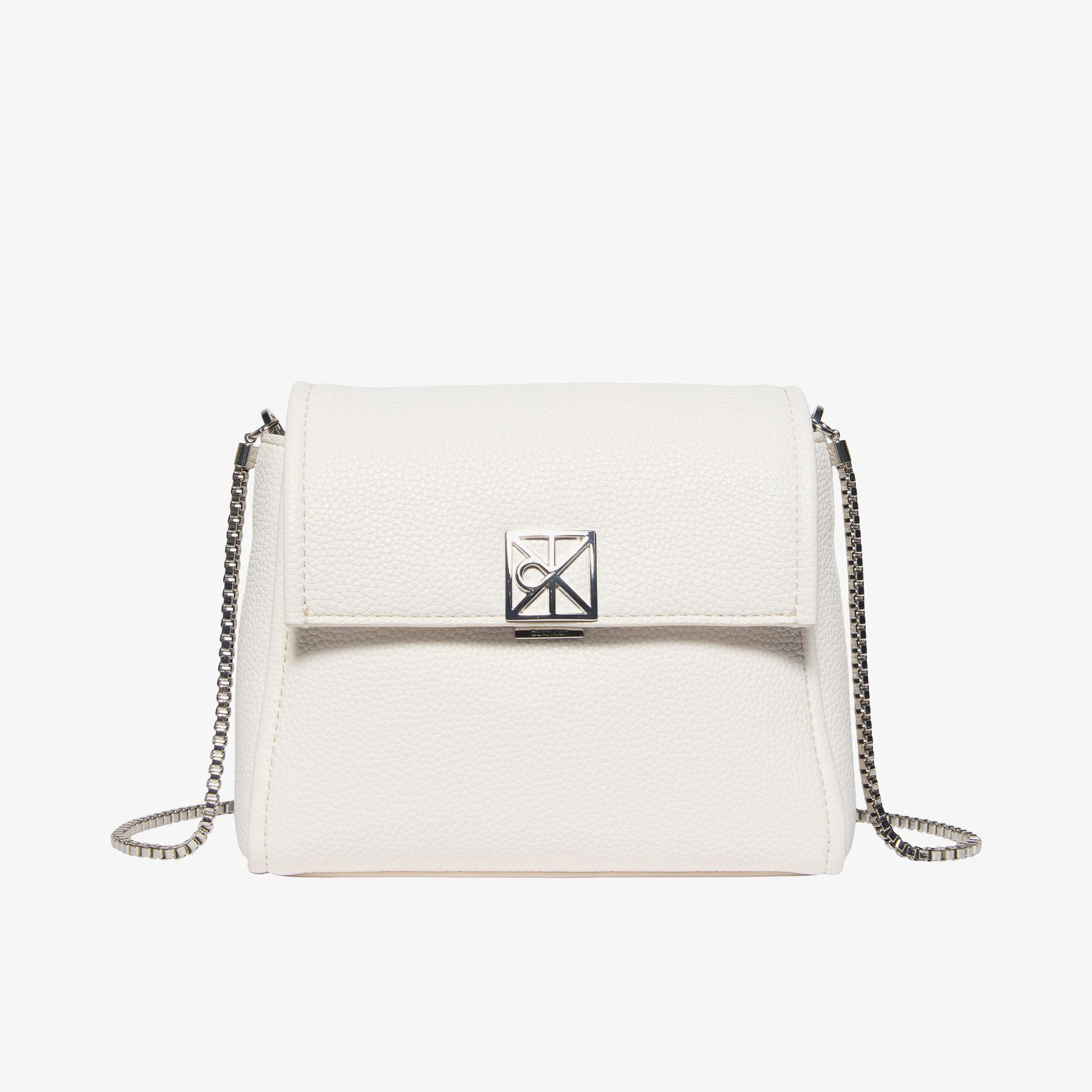 Calvin Klein Emblem Pebble Crossbody Kadın Beyaz Çapraz Çanta