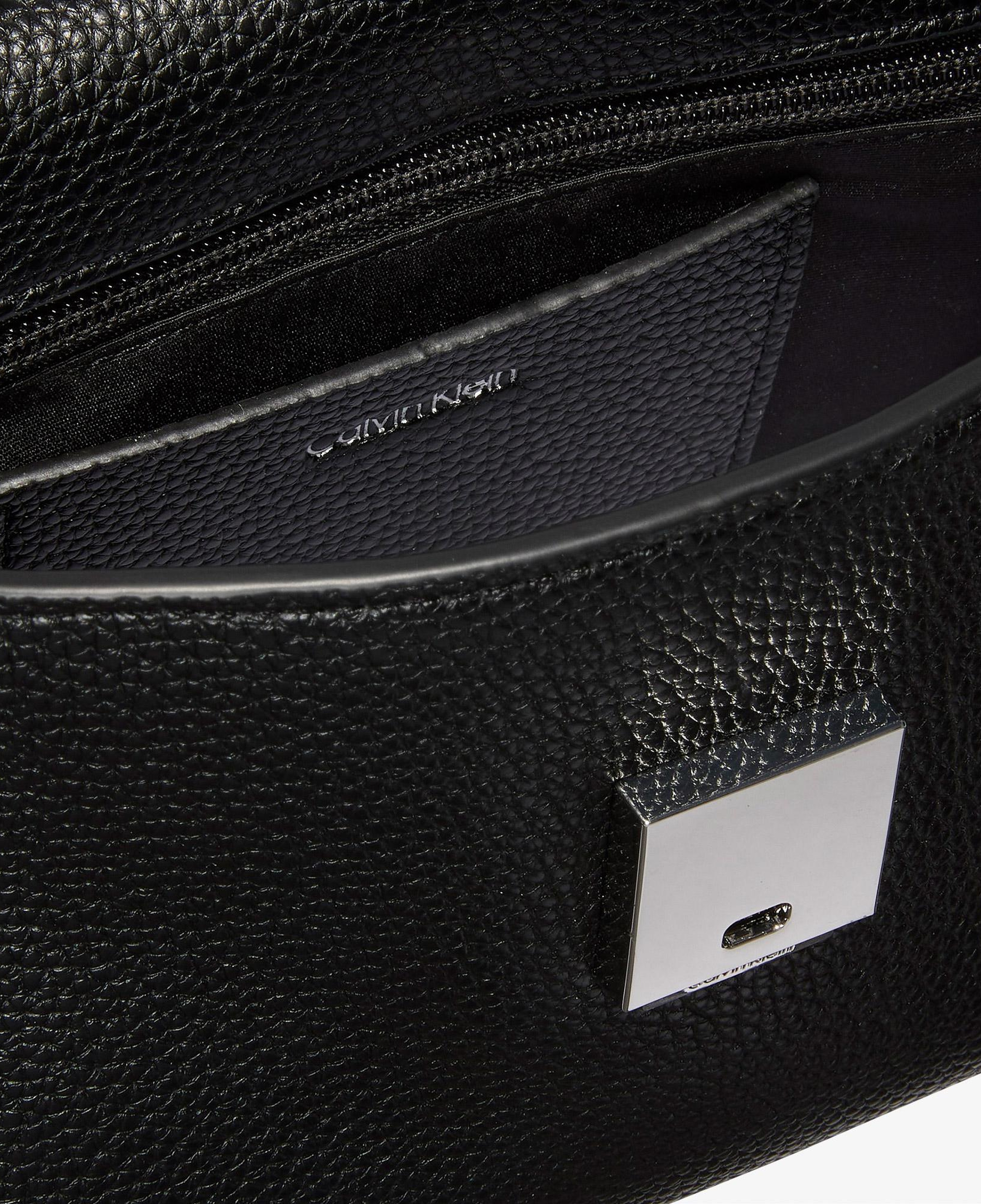 Calvin Klein Emblem Pebble Crossbody Kadın Siyah Çapraz Çanta
