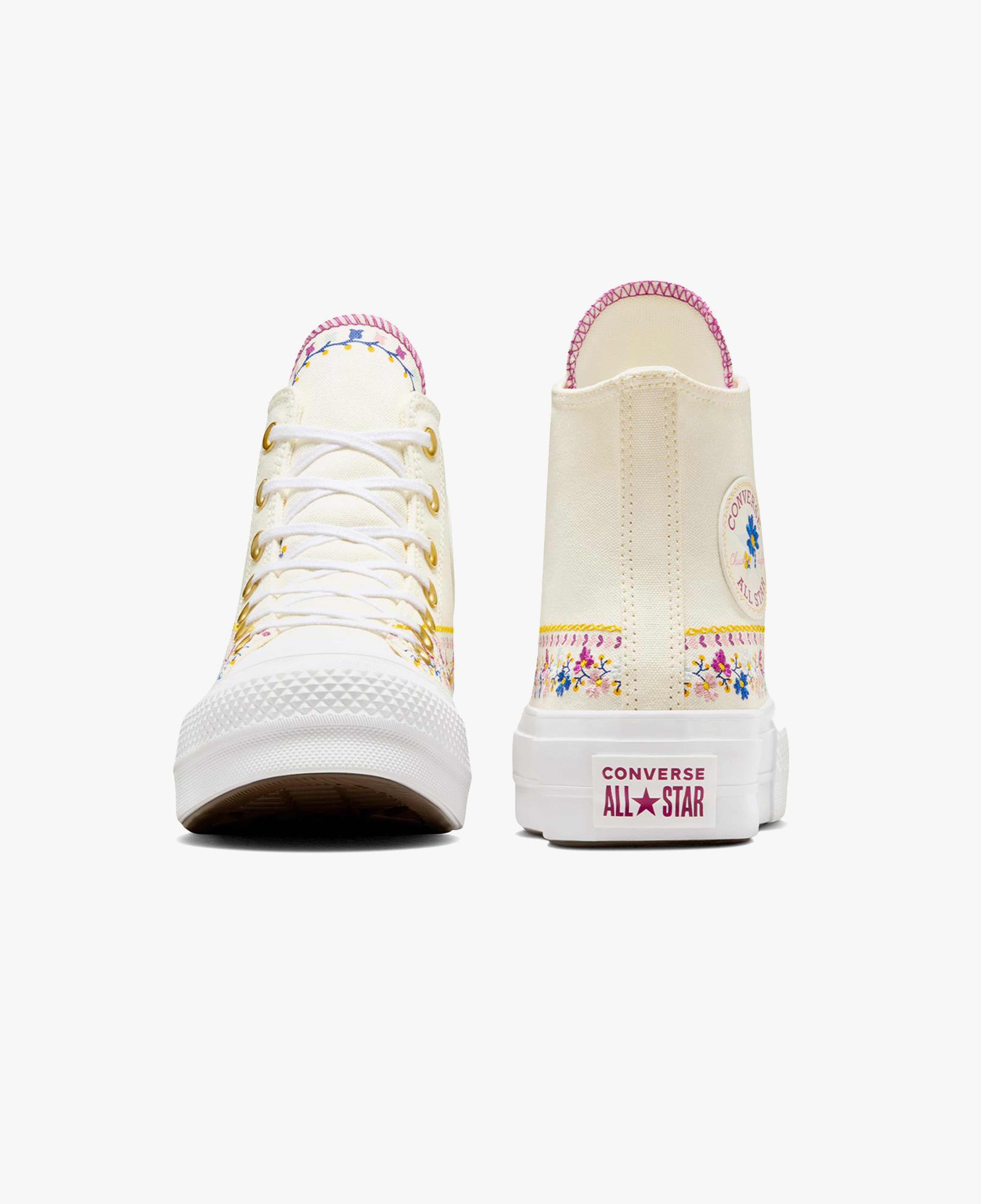 Converse Chuck Taylor All Star Lift Kadın Krem Platform Sneaker