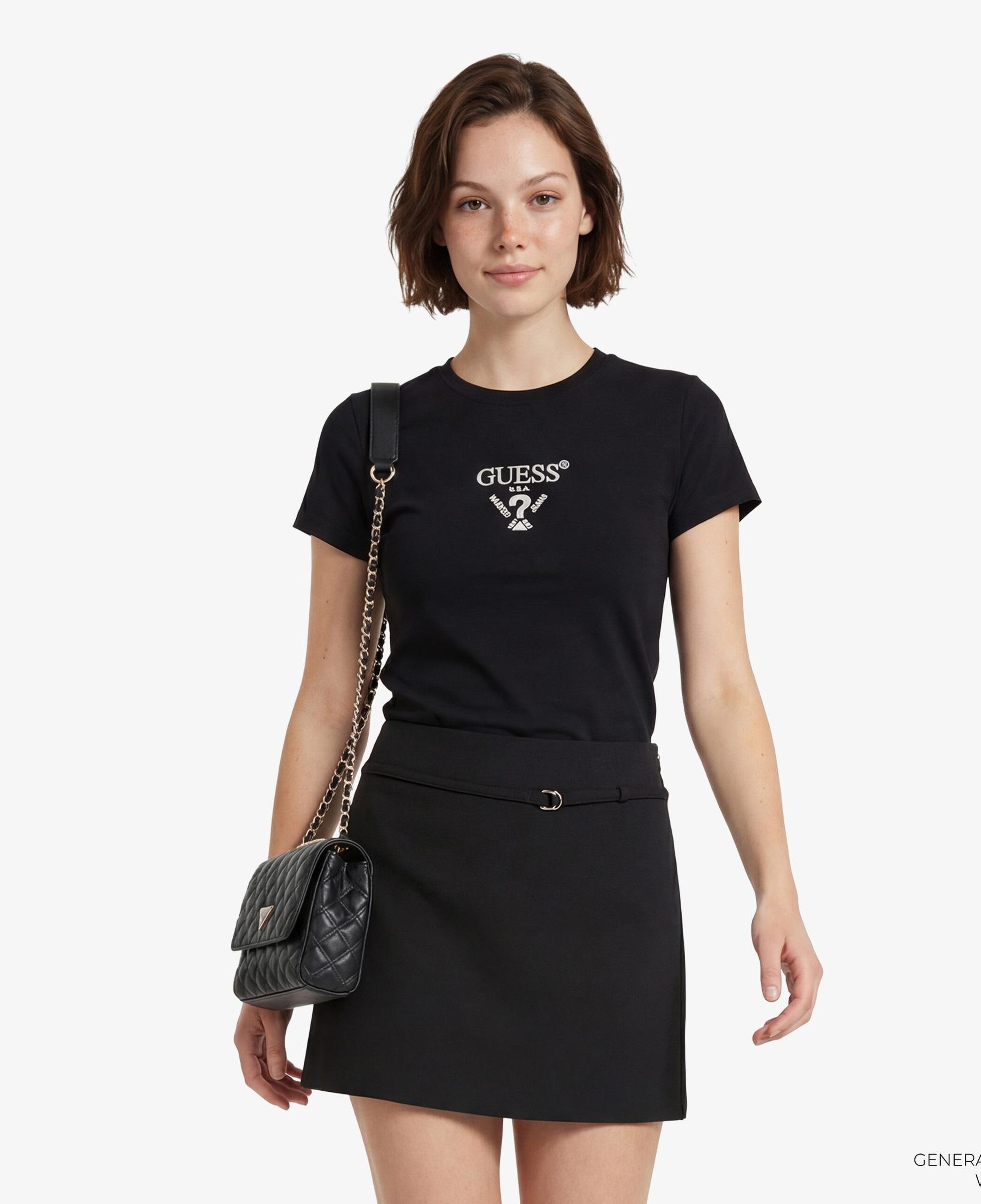 Guess Colette Aktif Slim Fit Kadın Krem T-Shirt