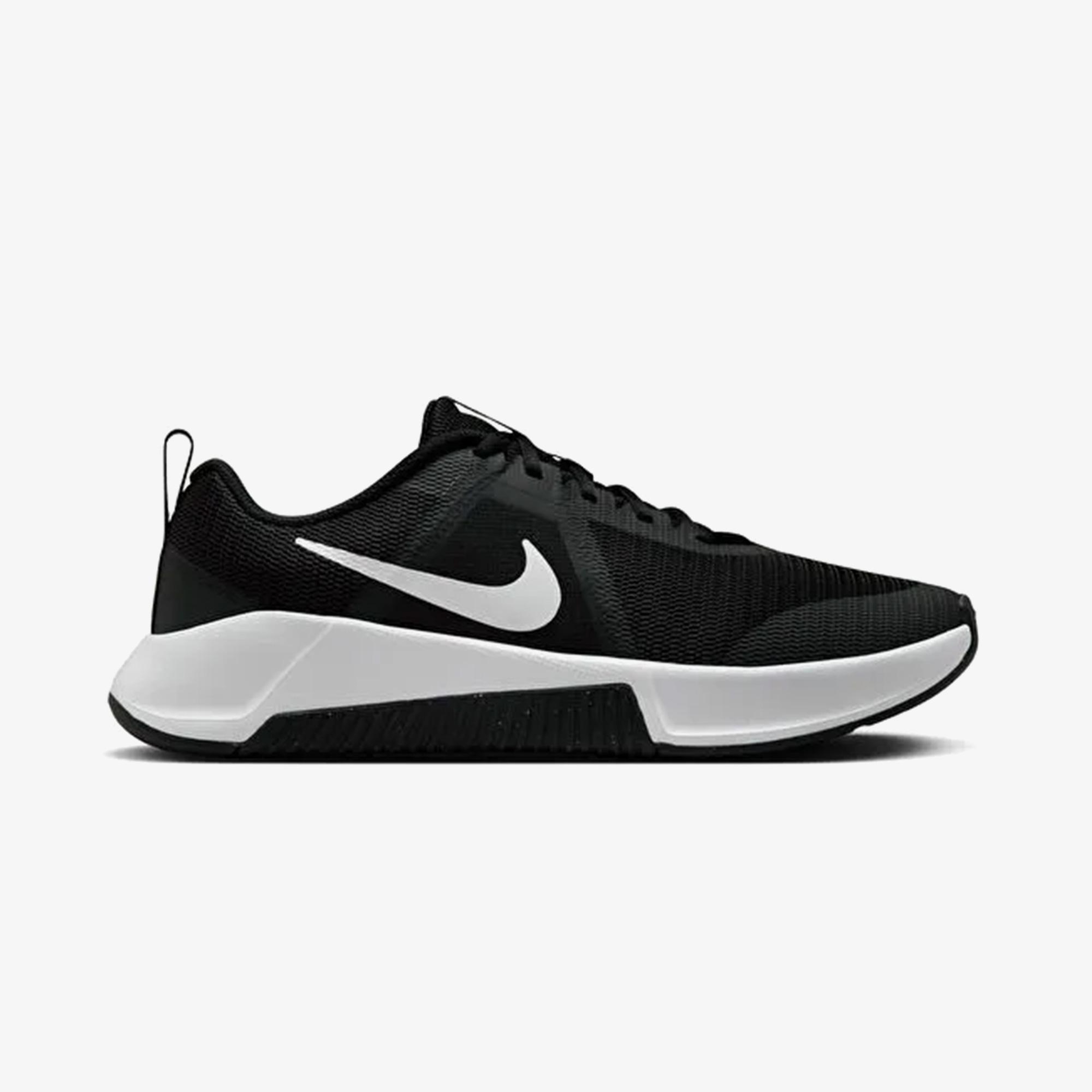 Nike MC Trainer 3 Erkek Siyah Spor Ayakkabı