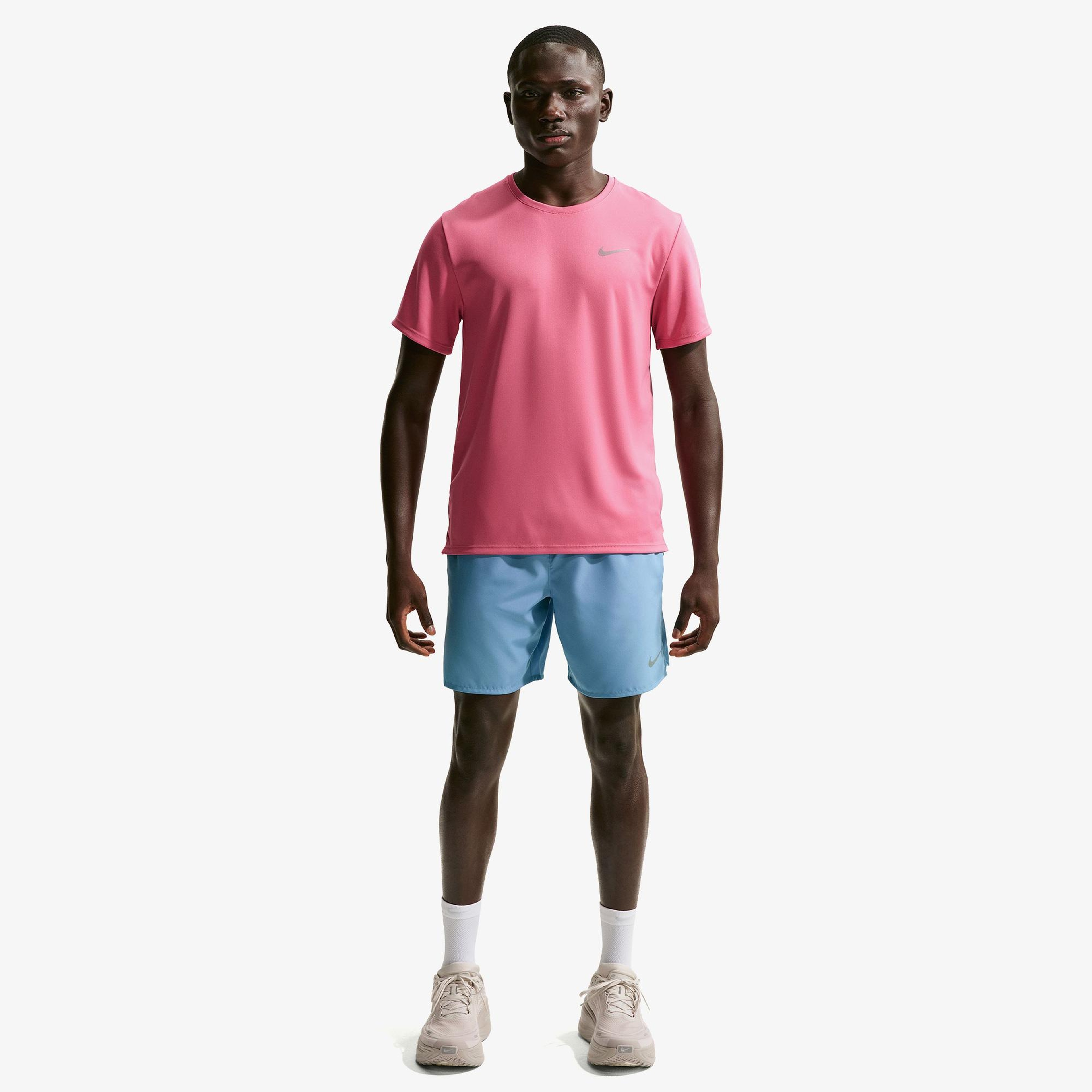Nike Dri-Fit Challenger 18 cm Erkek Mavi Şort