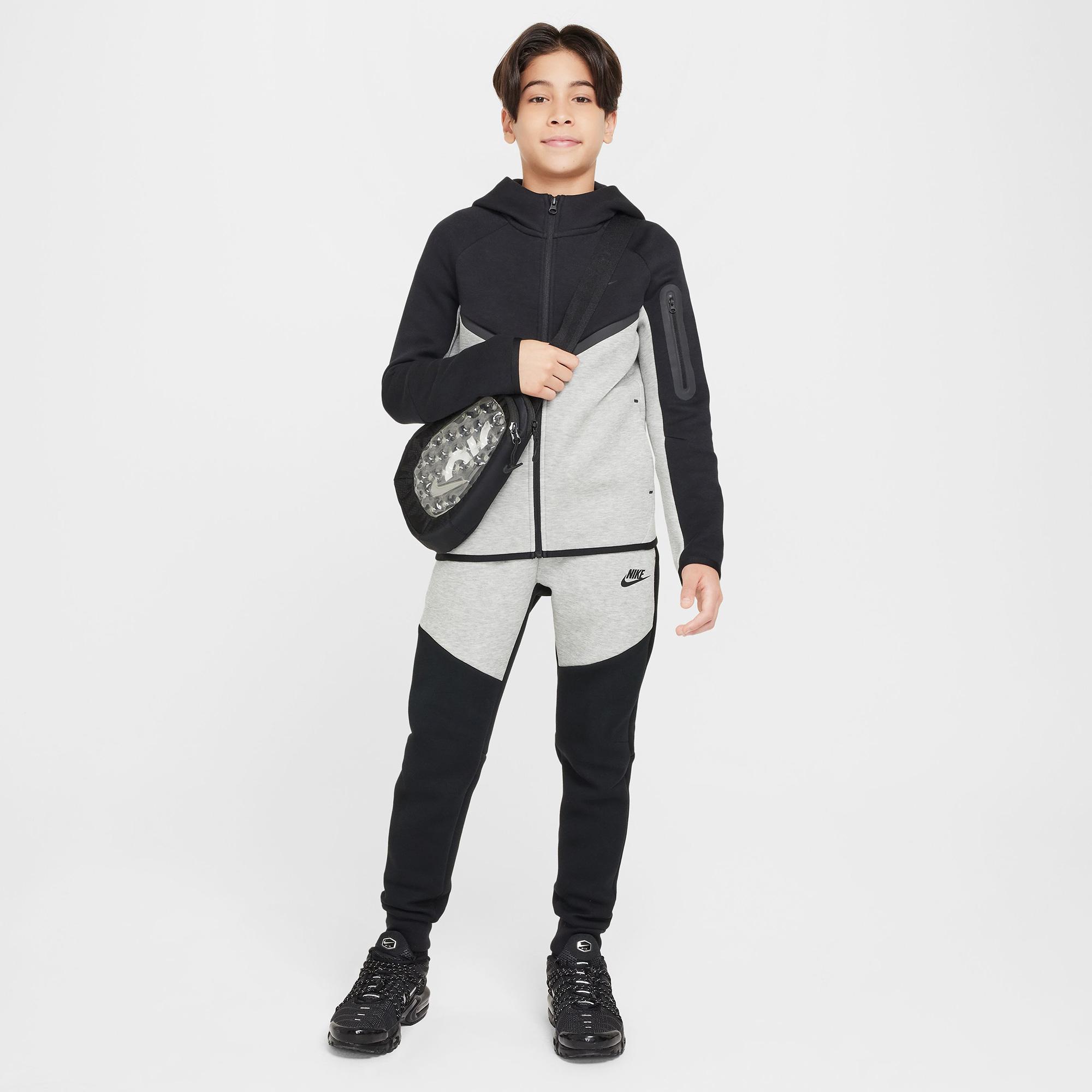Nike Sportswear Tech Fleece Çocuk Siyah Eşofman Üstü
